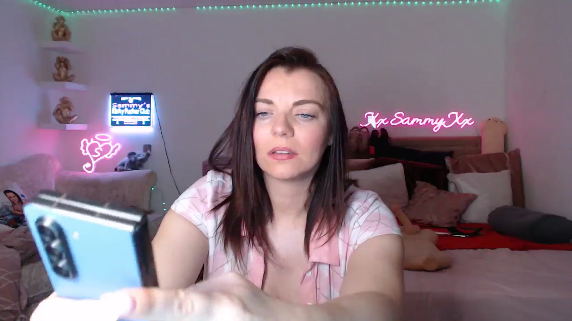 Gallery image thumbnail from innocentSamx's myfreecams stream on, 02/03/2025, 17:15 image 8 of 20