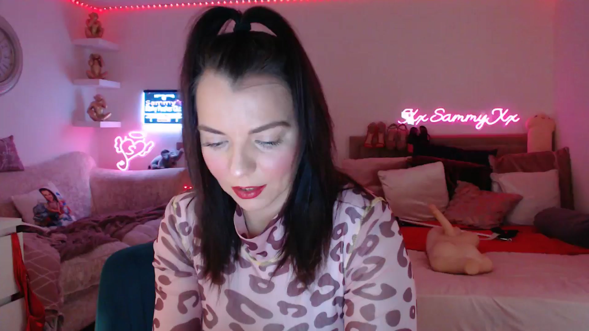Gallery image thumbnail from innocentSamx's myfreecams stream on, 02/06/2025, 13:20 image 5 of 20
