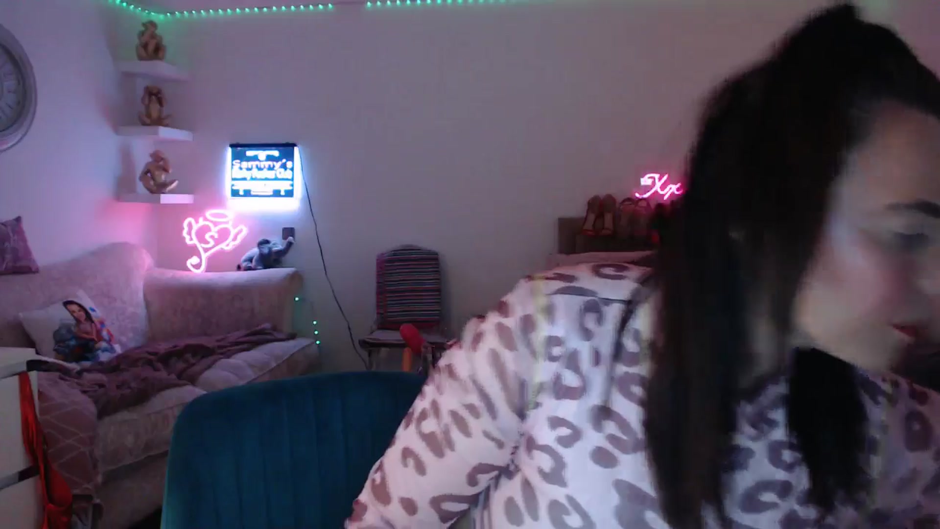 Gallery image thumbnail from innocentSamx's myfreecams stream on, 02/06/2025, 13:20 image 18 of 20