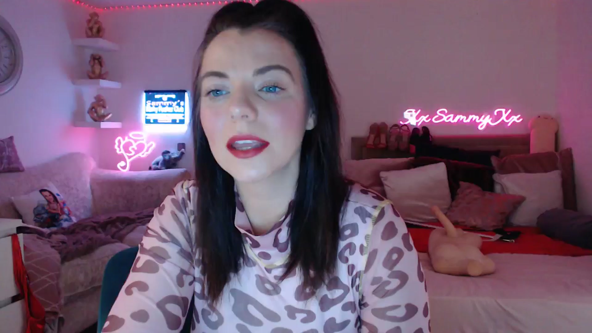 Gallery image thumbnail from innocentSamx's myfreecams stream on, 02/06/2025, 13:20 image 15 of 20
