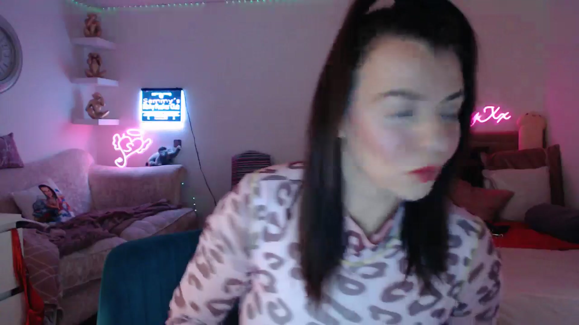 Gallery image thumbnail from innocentSamx's myfreecams stream on, 02/06/2025, 13:20 image 17 of 20