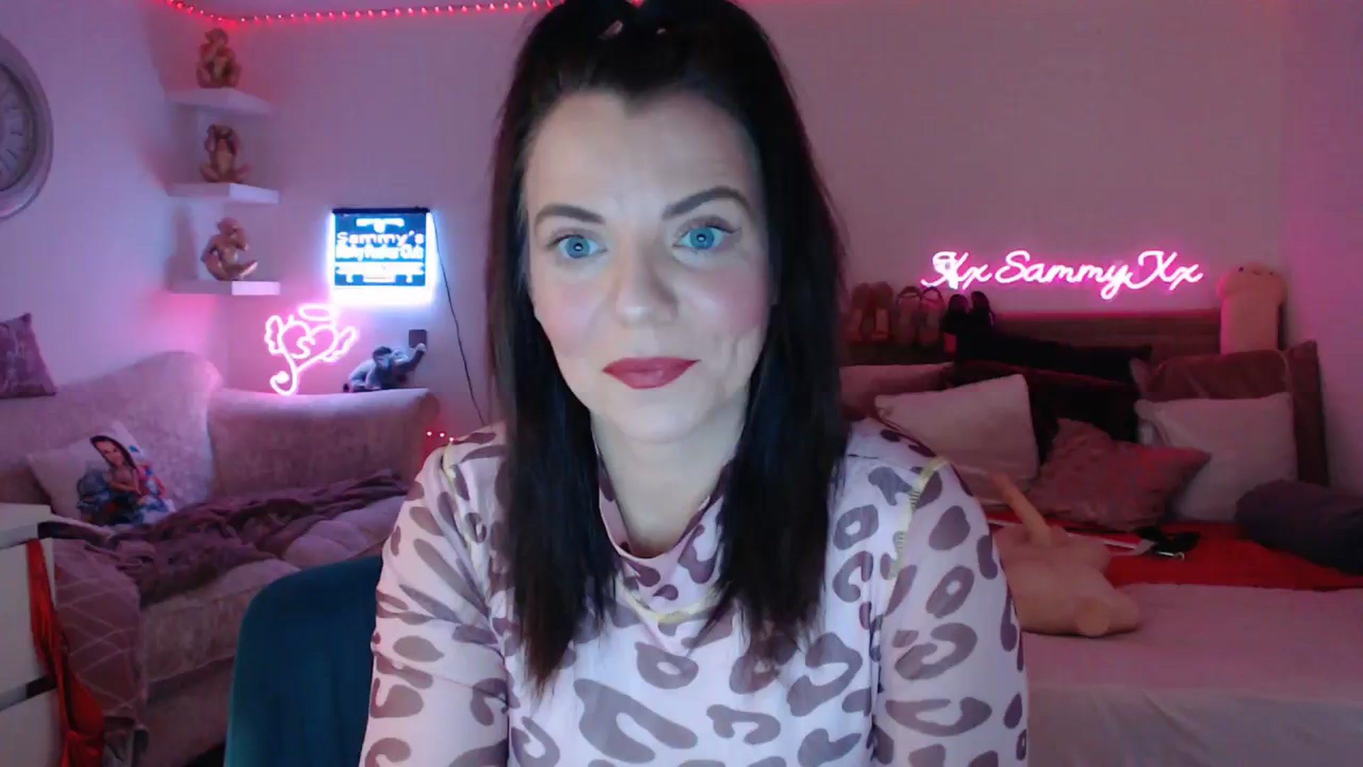 Gallery image thumbnail from innocentSamx's myfreecams stream on, 02/06/2025, 13:20 image 14 of 20