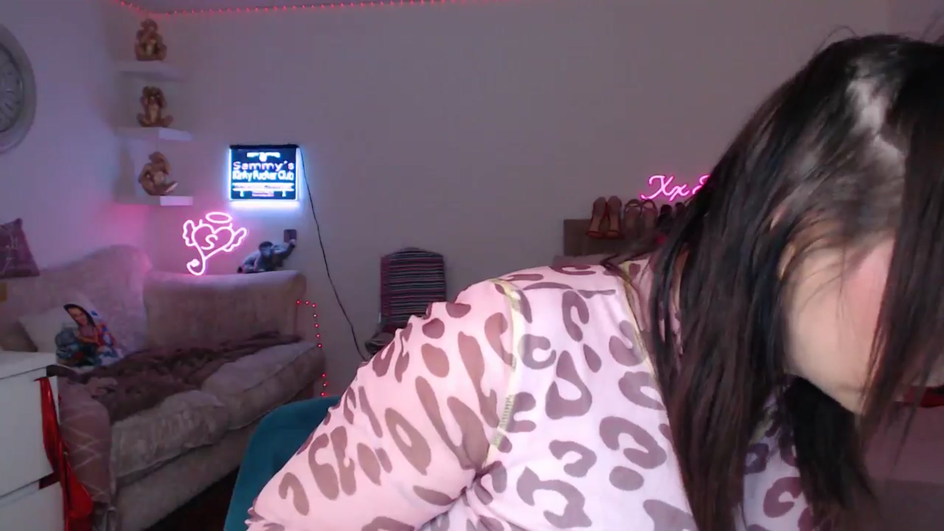 Gallery image thumbnail from innocentSamx's myfreecams stream on, 02/06/2025, 13:38 image 10 of 20