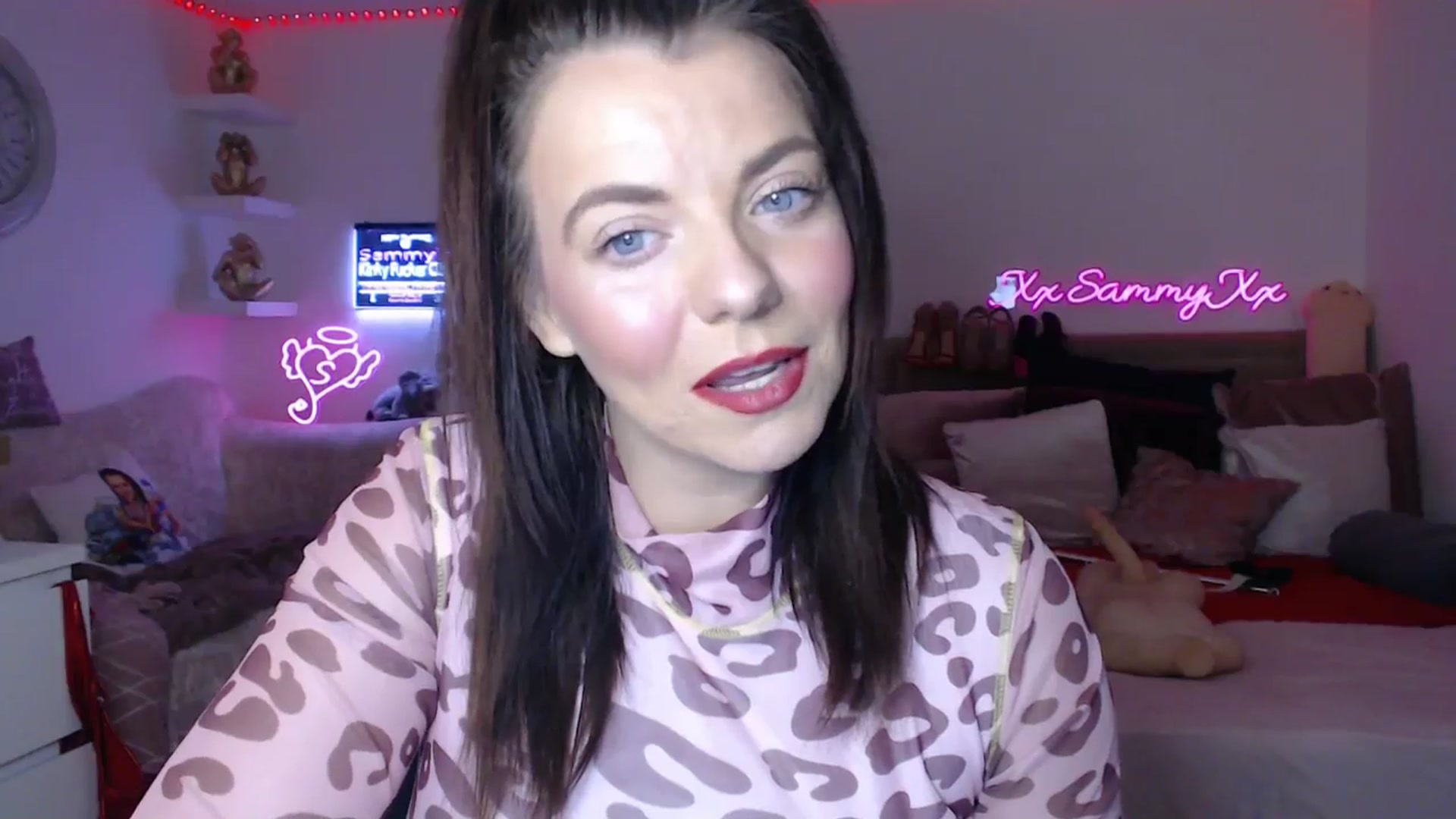 Gallery image thumbnail from innocentSamx's myfreecams stream on, 02/06/2025, 13:38 image 19 of 20