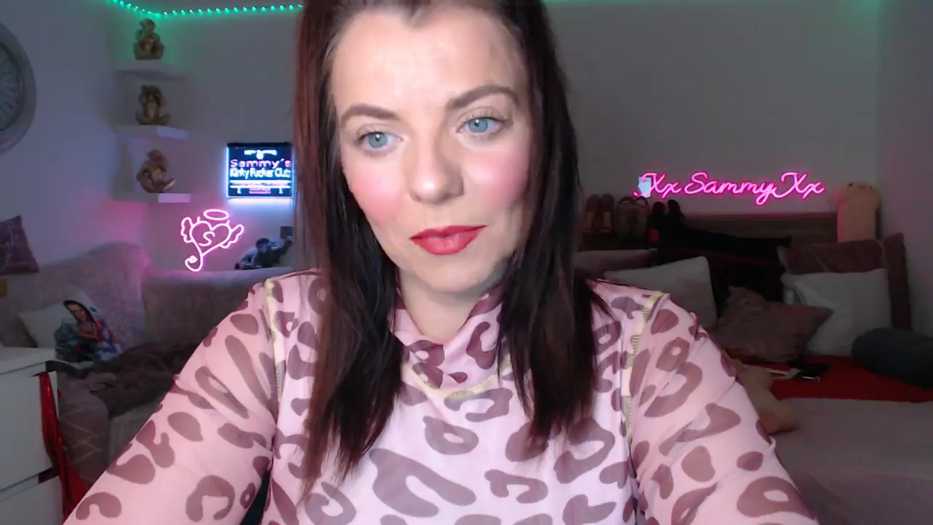 Gallery image thumbnail from innocentSamx's myfreecams stream on, 02/06/2025, 13:38 image 13 of 20
