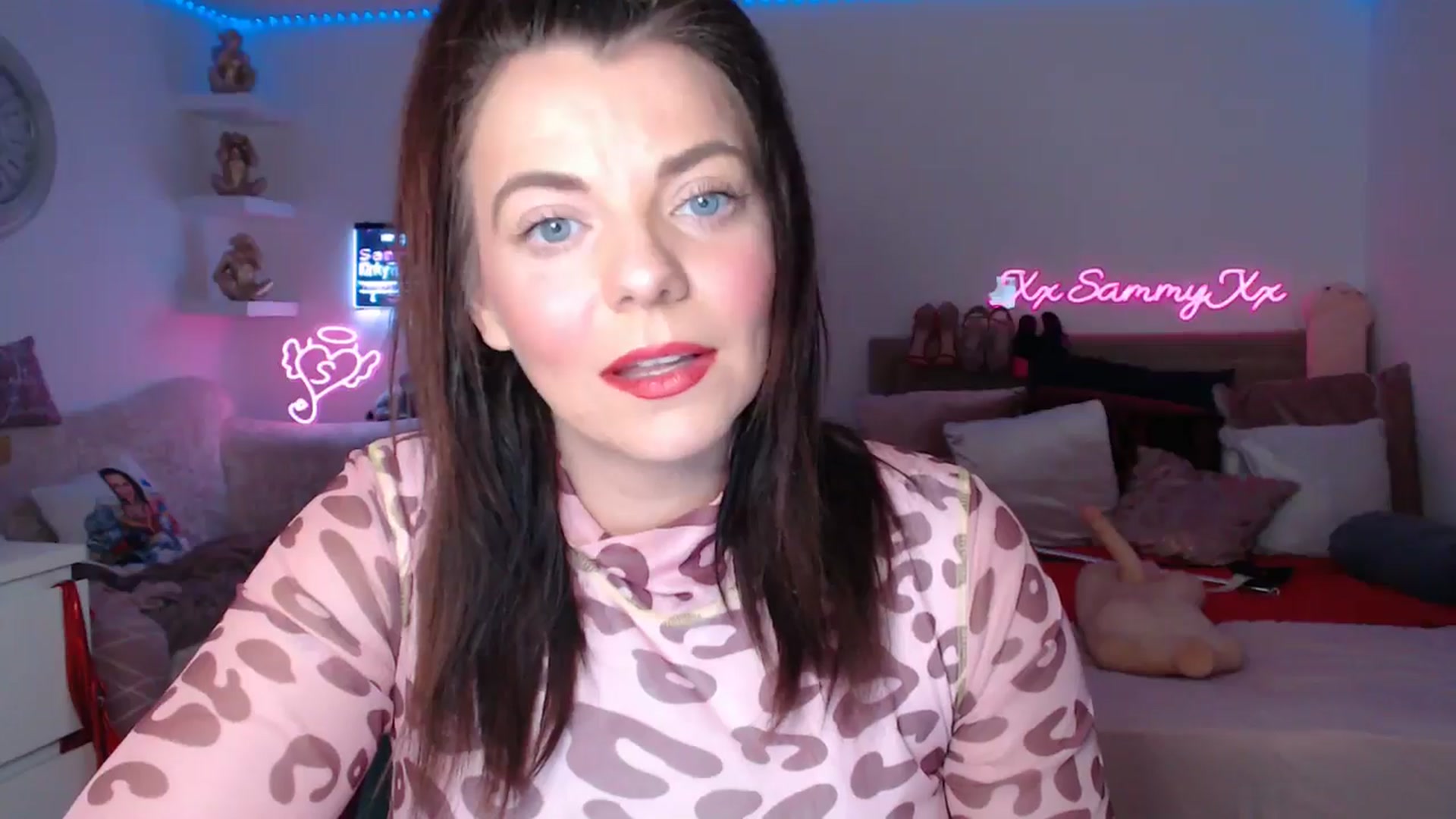 Gallery image thumbnail from innocentSamx's myfreecams stream on, 02/06/2025, 13:38 image 17 of 20