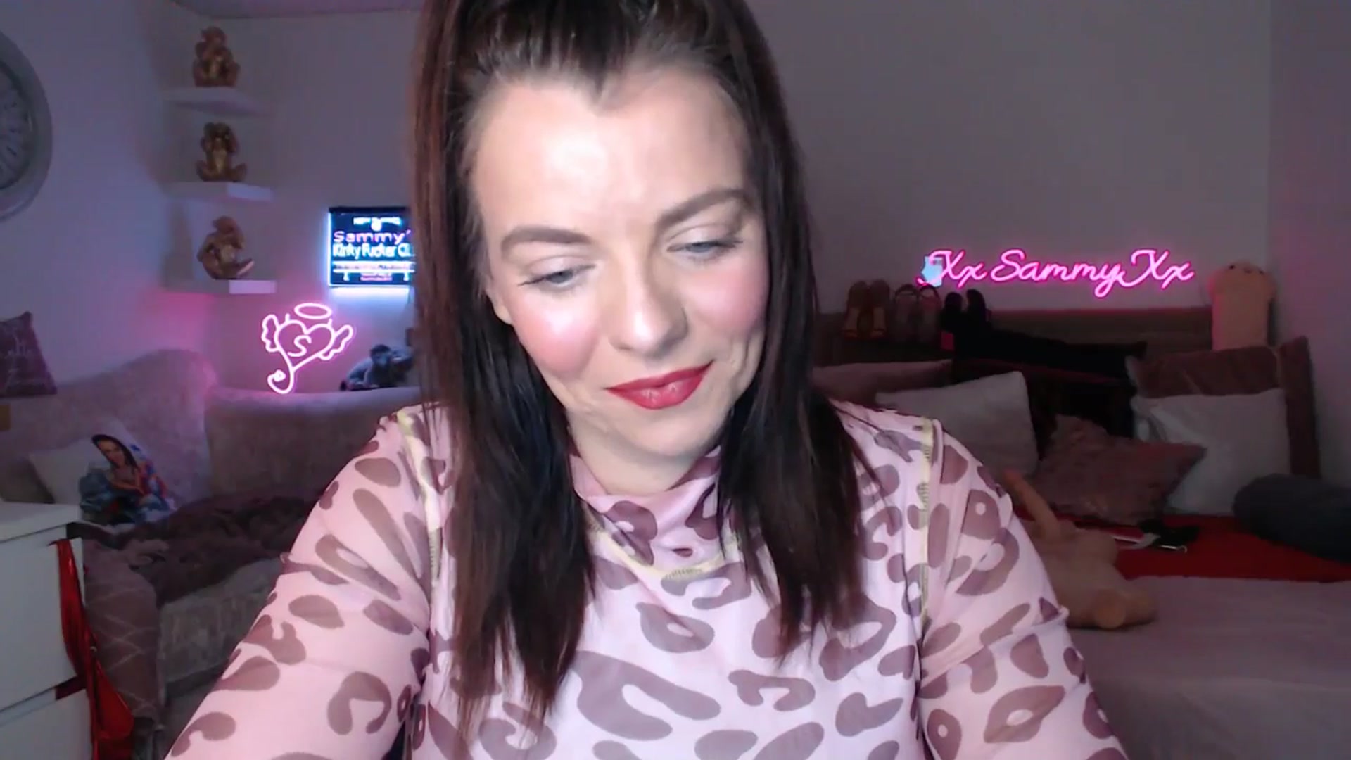 Gallery image thumbnail from innocentSamx's myfreecams stream on, 02/06/2025, 13:38 image 16 of 20
