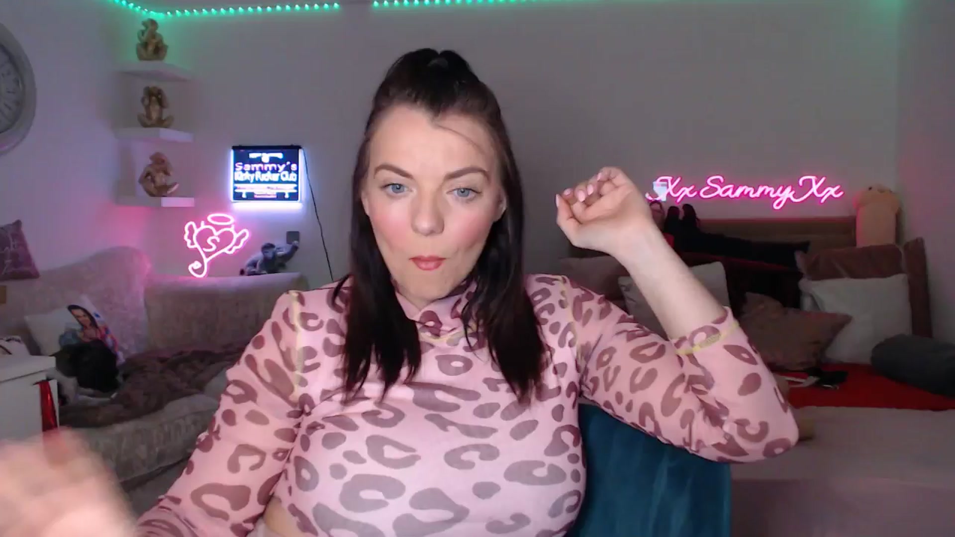 Gallery image thumbnail from innocentSamx's myfreecams stream on, 02/06/2025, 15:29 image 3 of 20