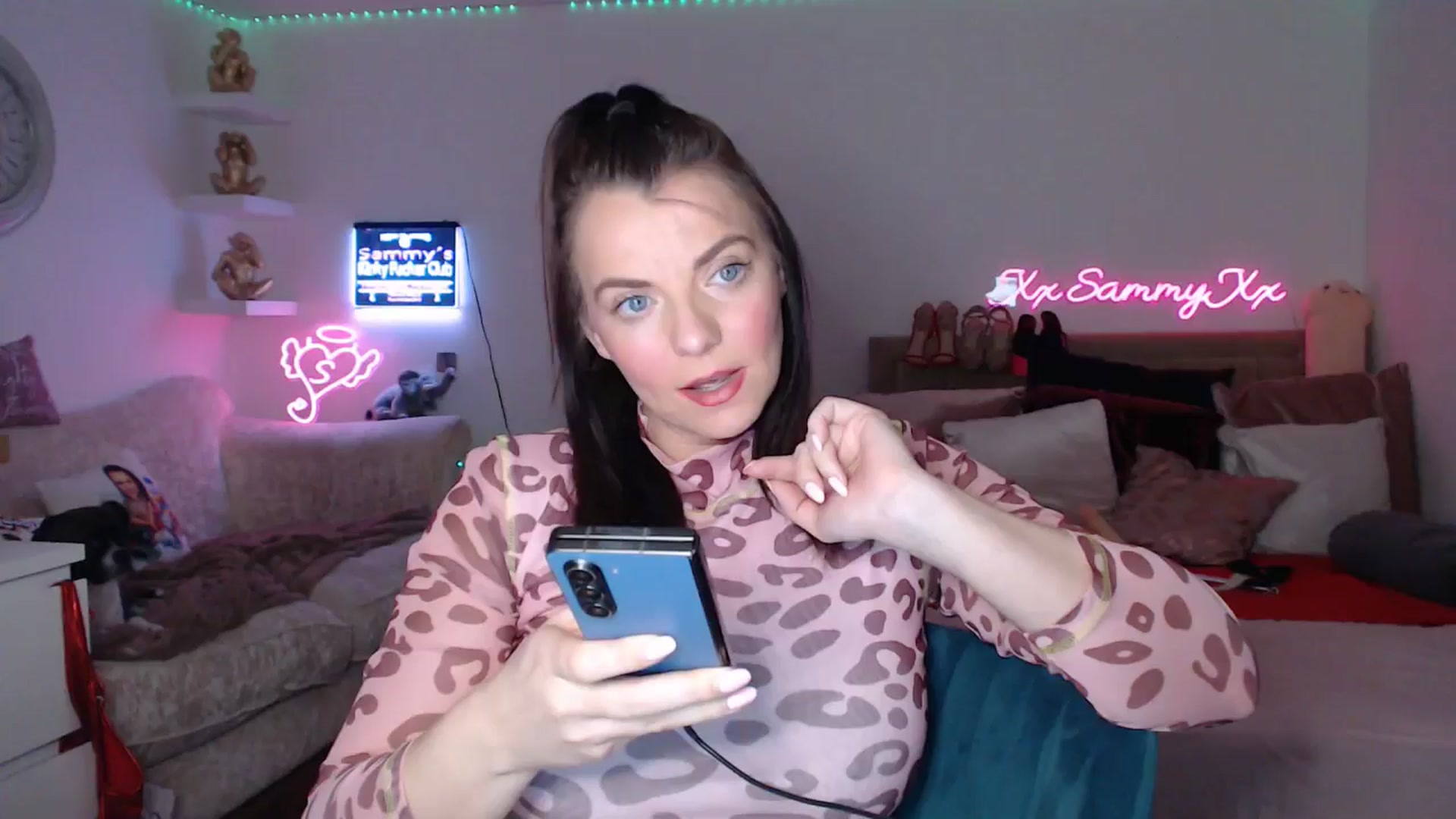 Gallery image thumbnail from innocentSamx's myfreecams stream on, 02/06/2025, 15:29 image 1 of 20