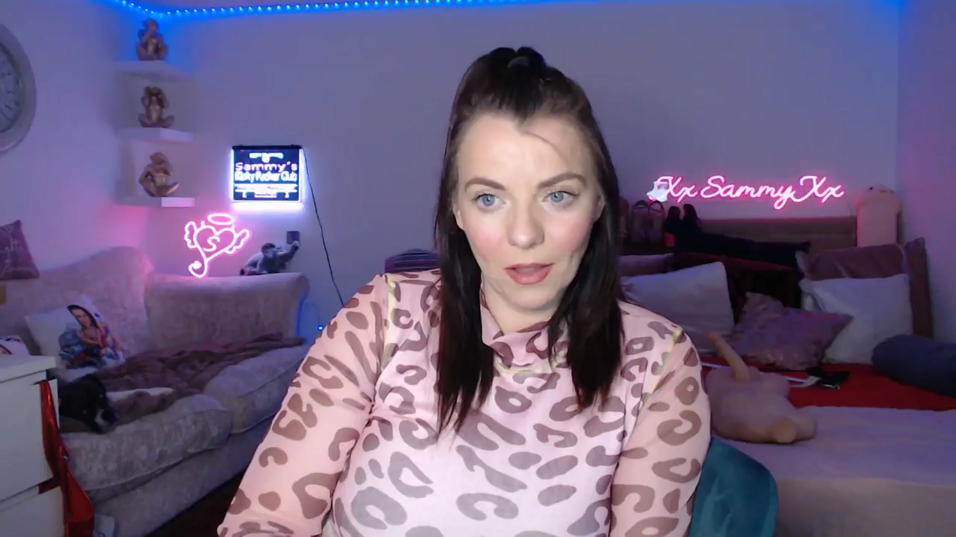 Gallery image thumbnail from innocentSamx's myfreecams stream on, 02/06/2025, 15:29 image 5 of 20