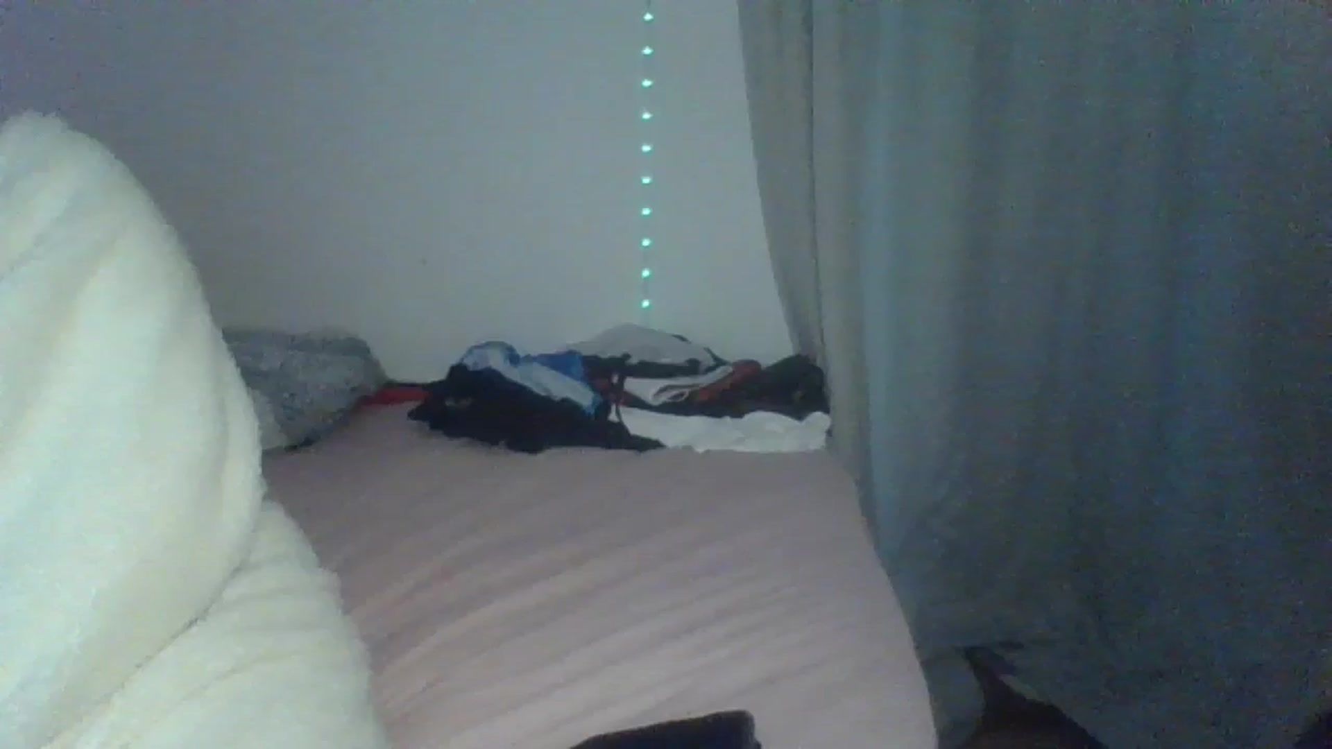 Gallery image thumbnail from innocentSamx's myfreecams stream on, 02/15/2025, 16:39 image 16 of 20