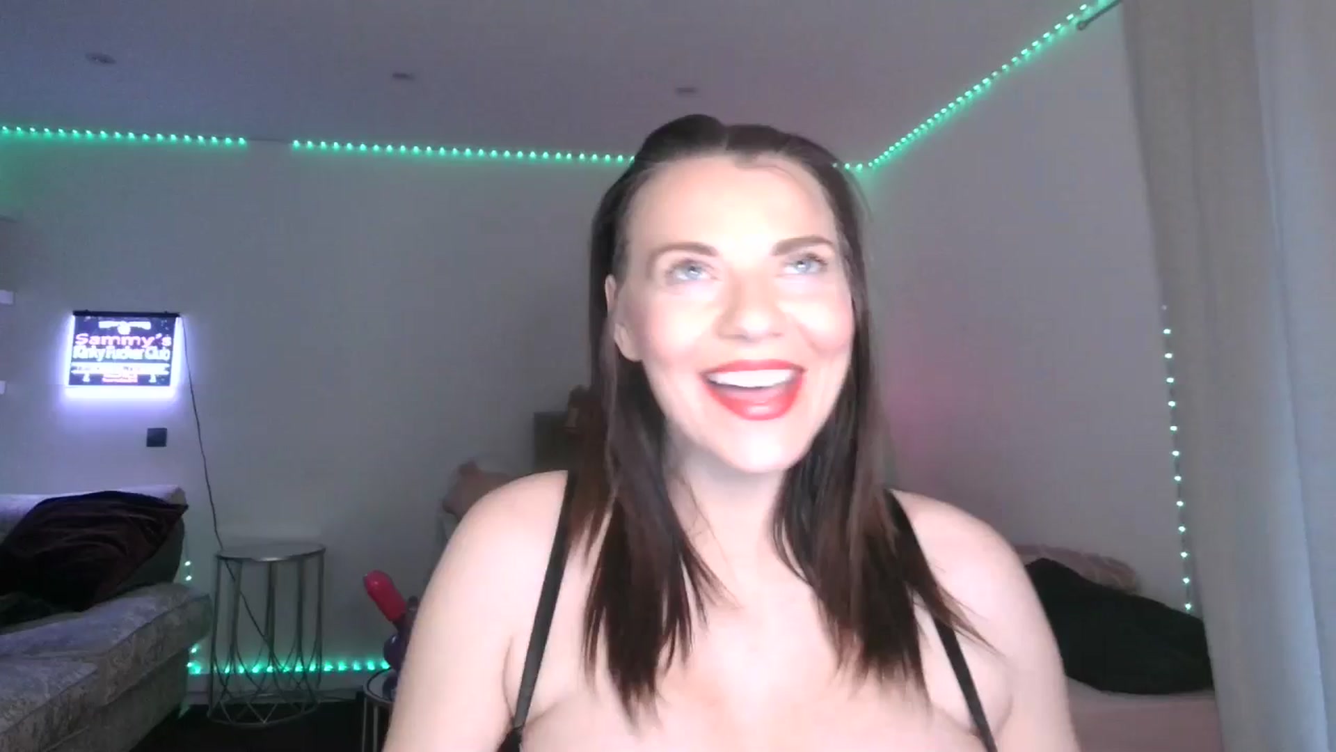 Gallery image thumbnail from innocentSamx's myfreecams stream on, 02/22/2025, 15:42 image 12 of 20