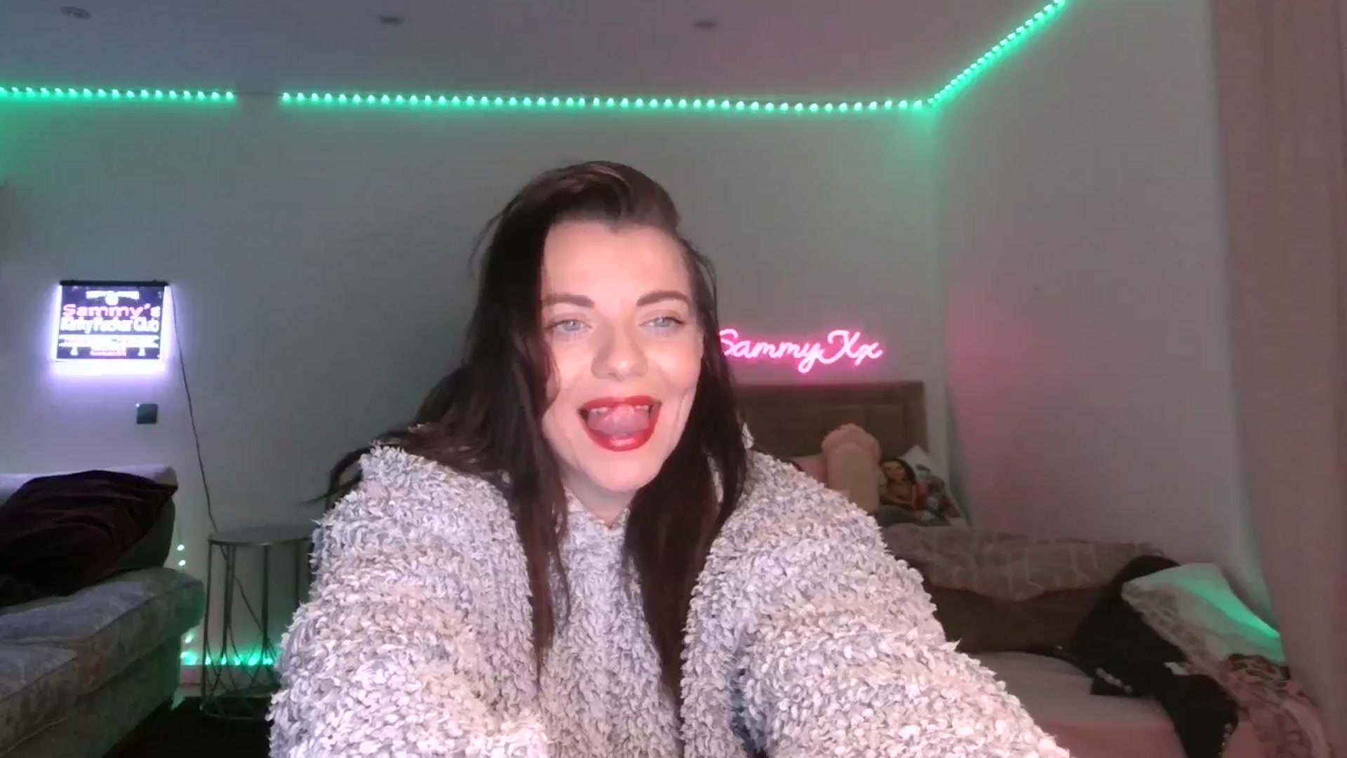 Gallery image thumbnail from innocentSamx's myfreecams stream on, 02/23/2025, 16:49 image 12 of 20