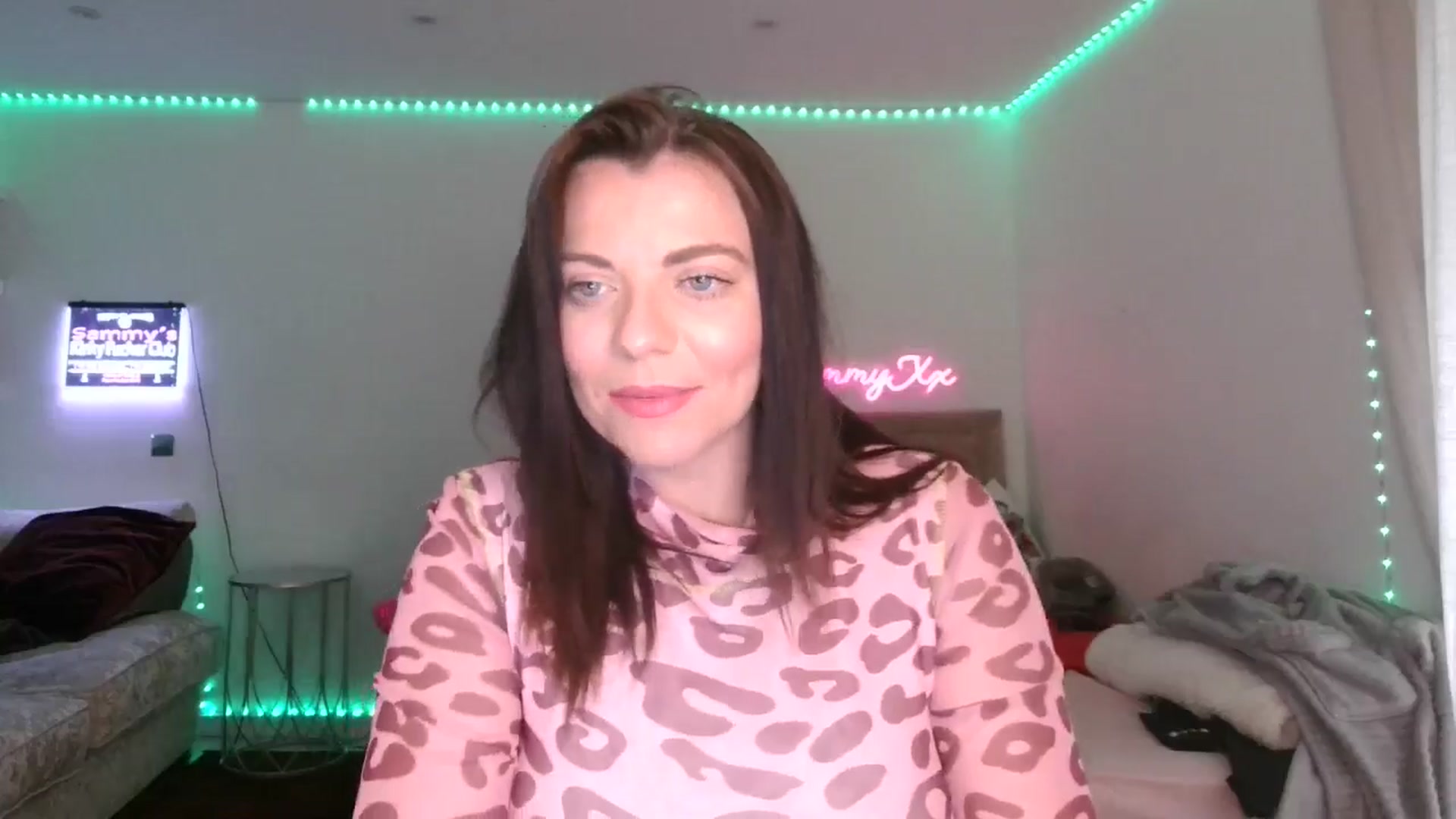 Gallery image thumbnail from innocentSamx's myfreecams stream on, 02/25/2025, 12:49 image 5 of 20