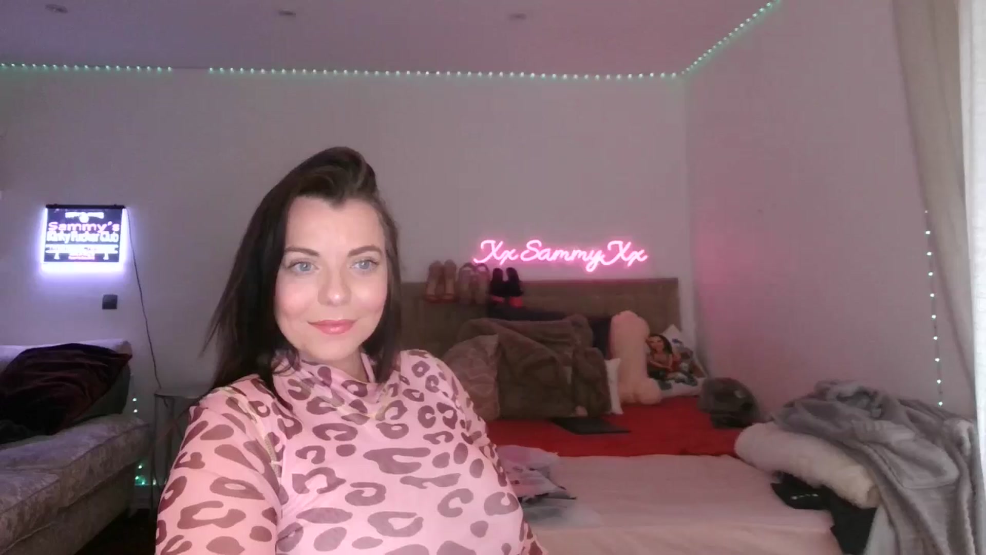 Gallery image thumbnail from innocentSamx's myfreecams stream on, 02/25/2025, 12:49 image 18 of 20