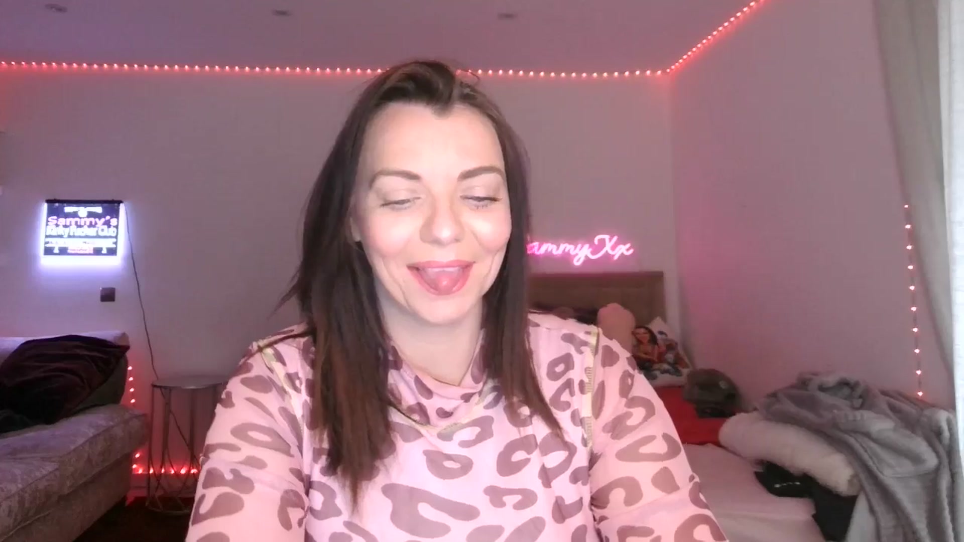 Gallery image thumbnail from innocentSamx's myfreecams stream on, 02/25/2025, 12:49 image 7 of 20