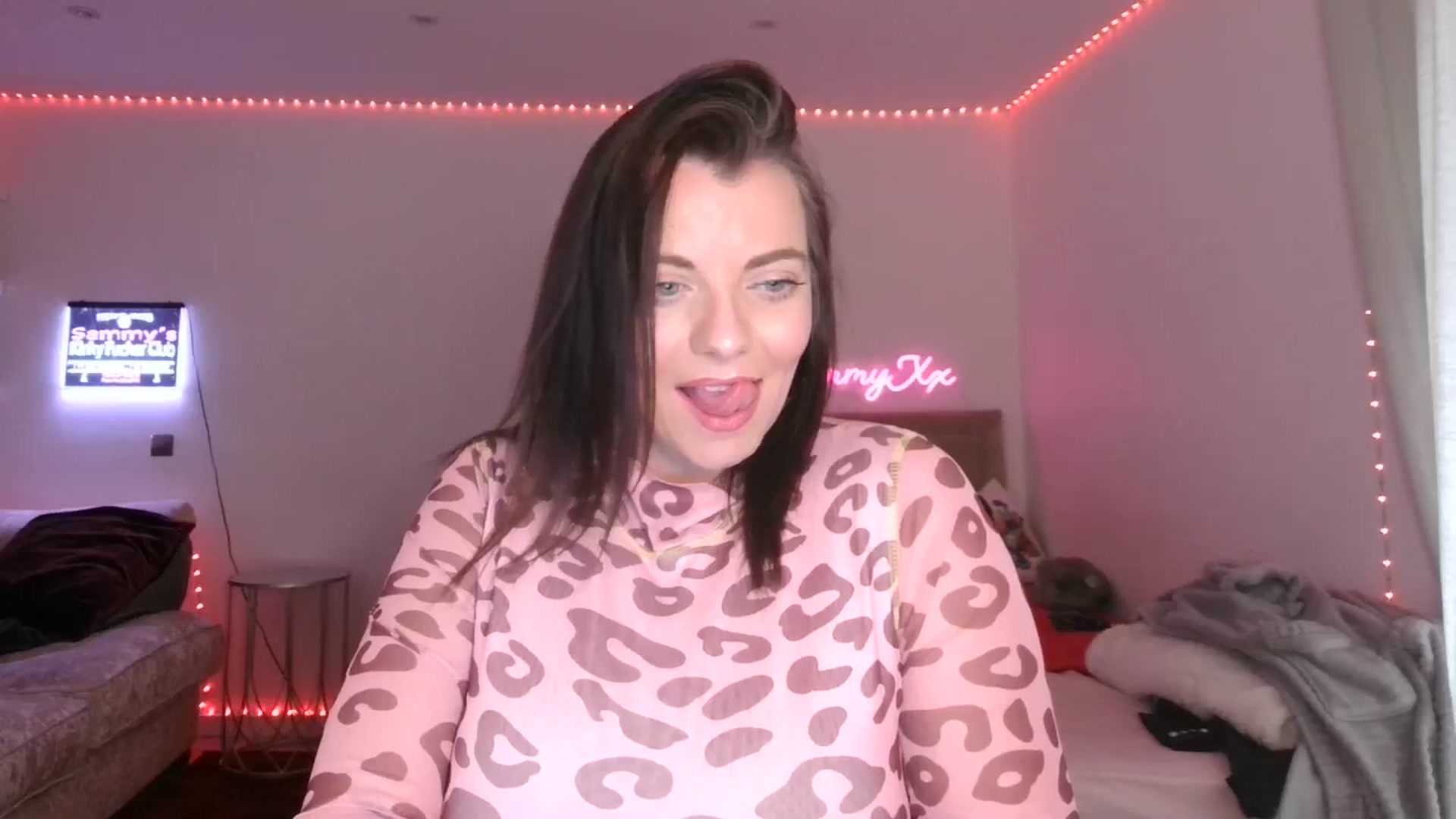 Gallery image thumbnail from innocentSamx's myfreecams stream on, 02/25/2025, 12:49 image 19 of 20
