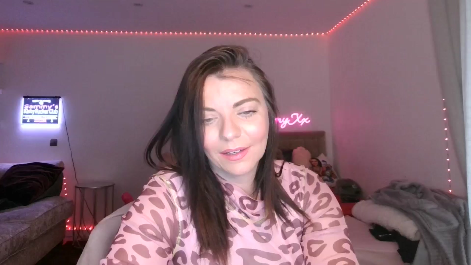 Gallery image thumbnail from innocentSamx's myfreecams stream on, 02/25/2025, 13:15 image 17 of 20