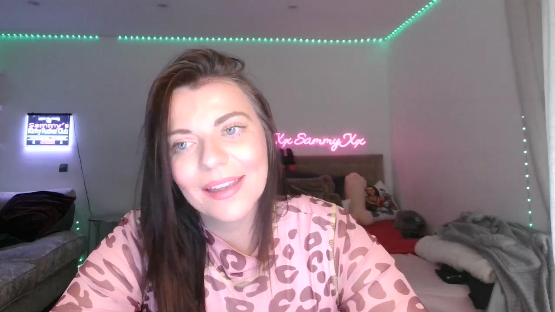 Gallery image thumbnail from innocentSamx's myfreecams stream on, 02/25/2025, 13:15 image 4 of 20