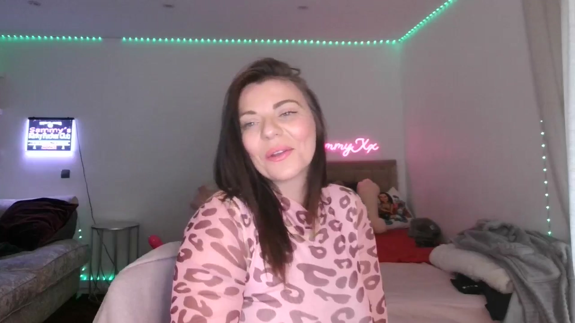 Gallery image thumbnail from innocentSamx's myfreecams stream on, 02/25/2025, 13:15 image 11 of 20