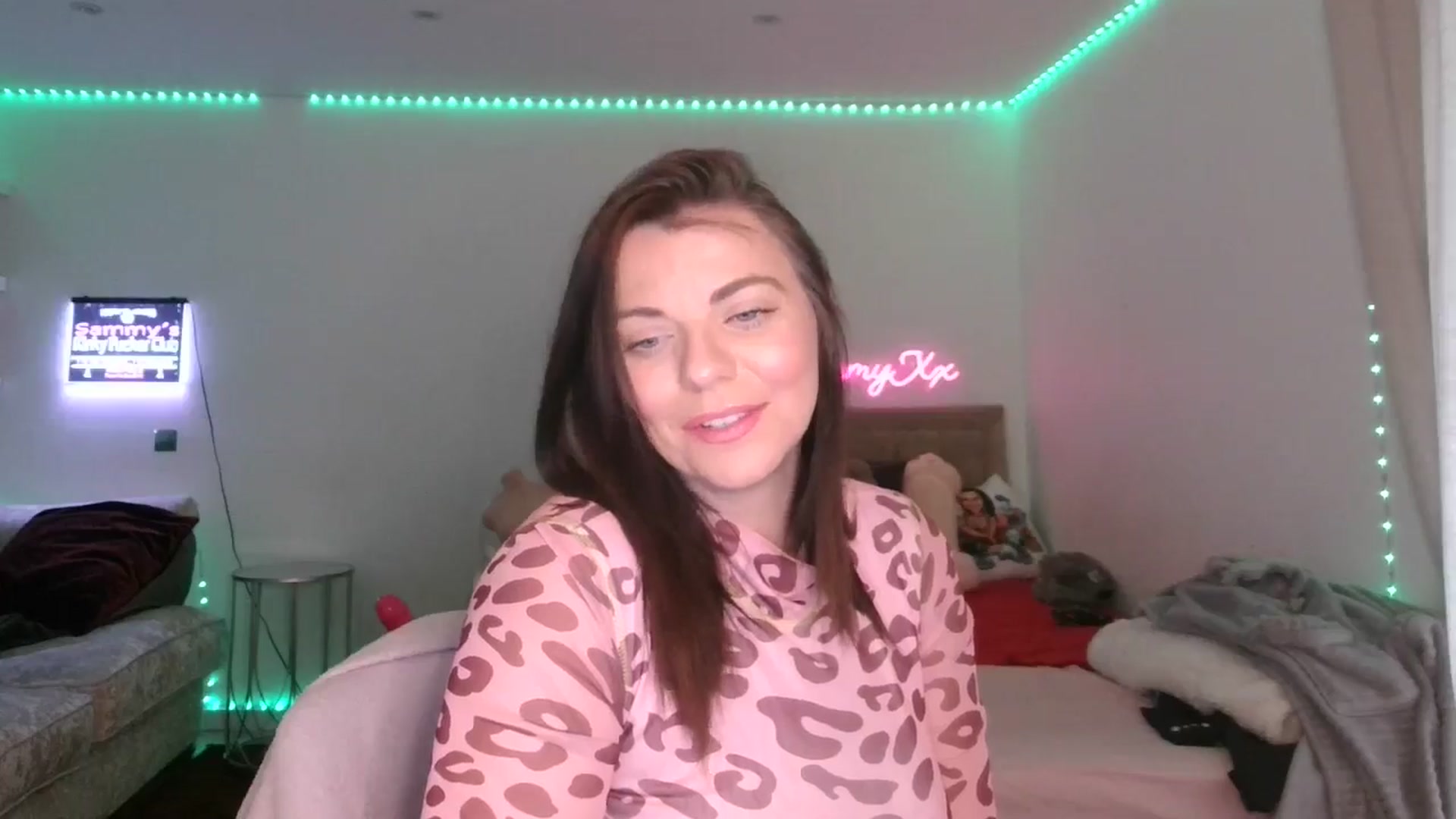 Gallery image thumbnail from innocentSamx's myfreecams stream on, 02/25/2025, 13:15 image 19 of 20
