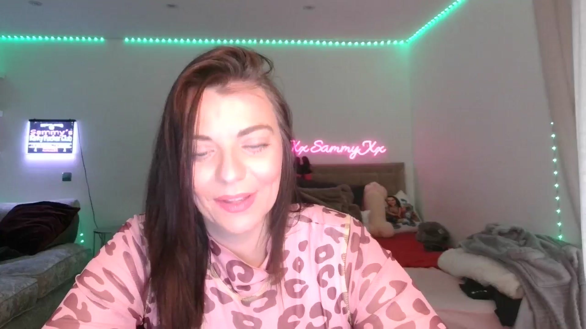 Gallery image thumbnail from innocentSamx's myfreecams stream on, 02/25/2025, 13:15 image 5 of 20