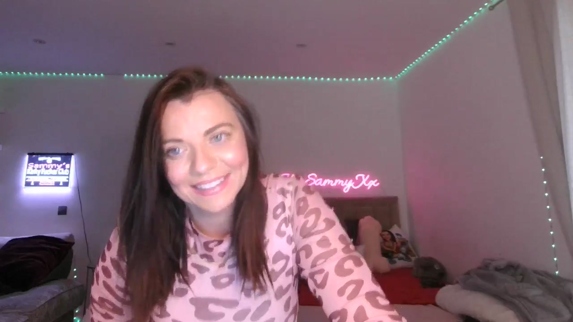 Gallery image thumbnail from innocentSamx's myfreecams stream on, 02/25/2025, 13:59 image 19 of 20