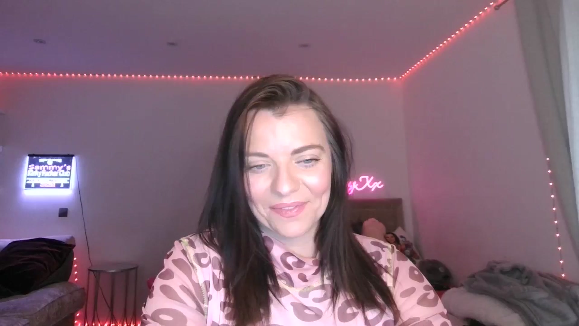 Gallery image thumbnail from innocentSamx's myfreecams stream on, 02/25/2025, 13:59 image 16 of 20