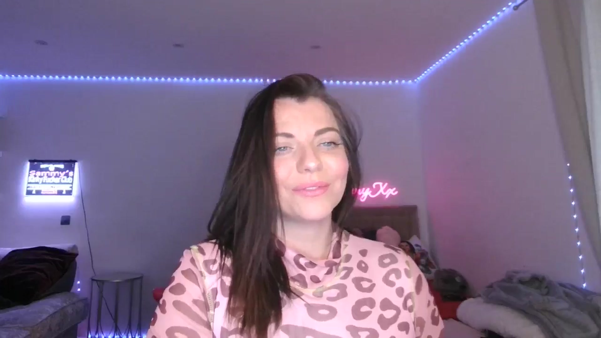 Gallery image thumbnail from innocentSamx's myfreecams stream on, 02/25/2025, 13:59 image 9 of 20