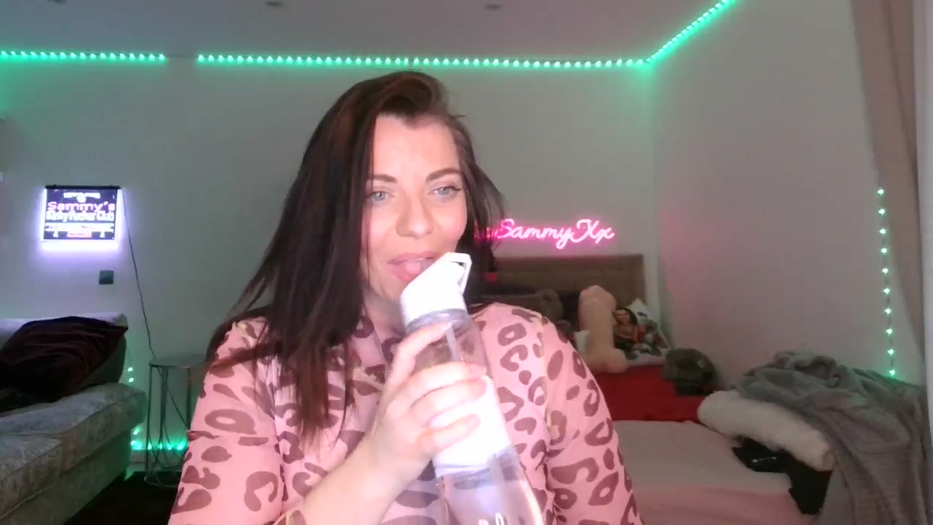 Gallery image thumbnail from innocentSamx's myfreecams stream on, 02/25/2025, 14:47 image 2 of 20