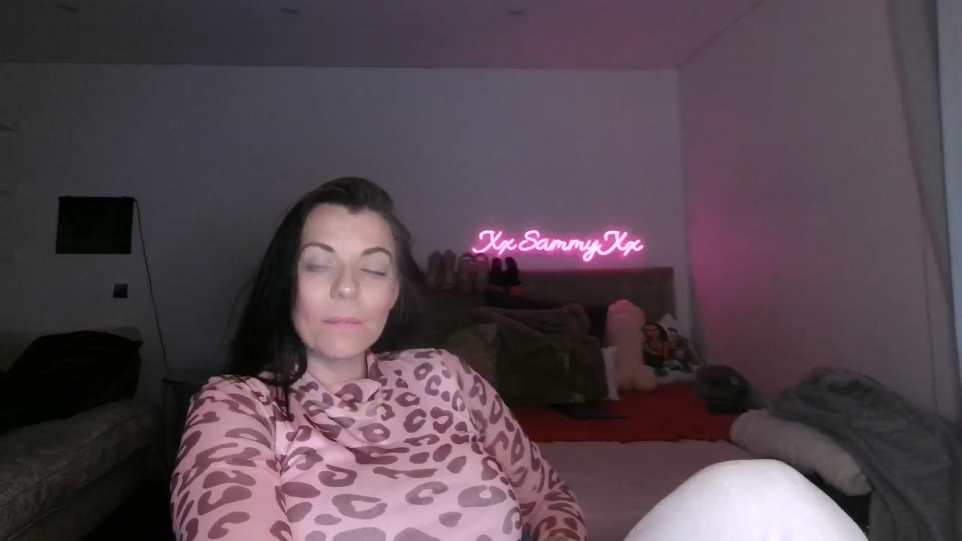 Gallery image thumbnail from innocentSamx's myfreecams stream on, 02/25/2025, 16:09 image 10 of 20