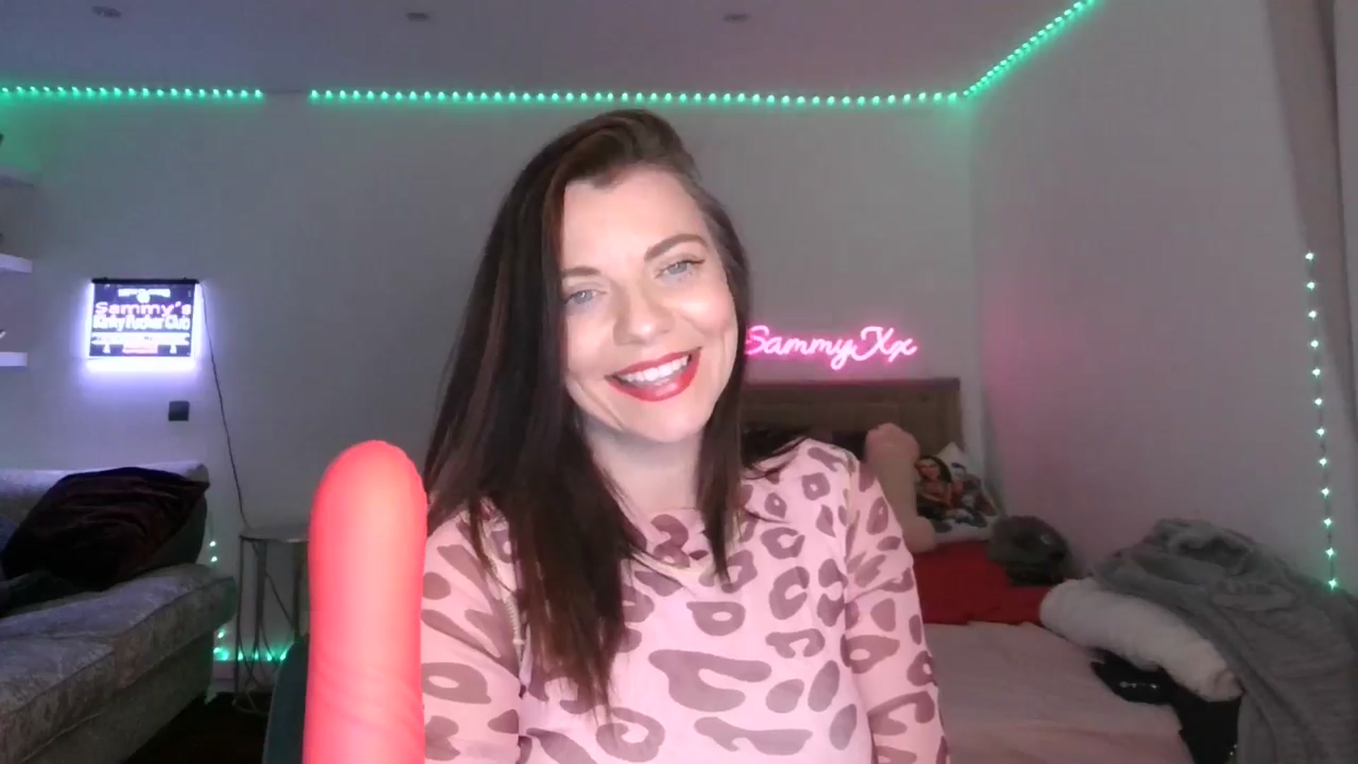 Gallery image thumbnail from innocentSamx's myfreecams stream on, 02/25/2025, 17:03 image 9 of 20