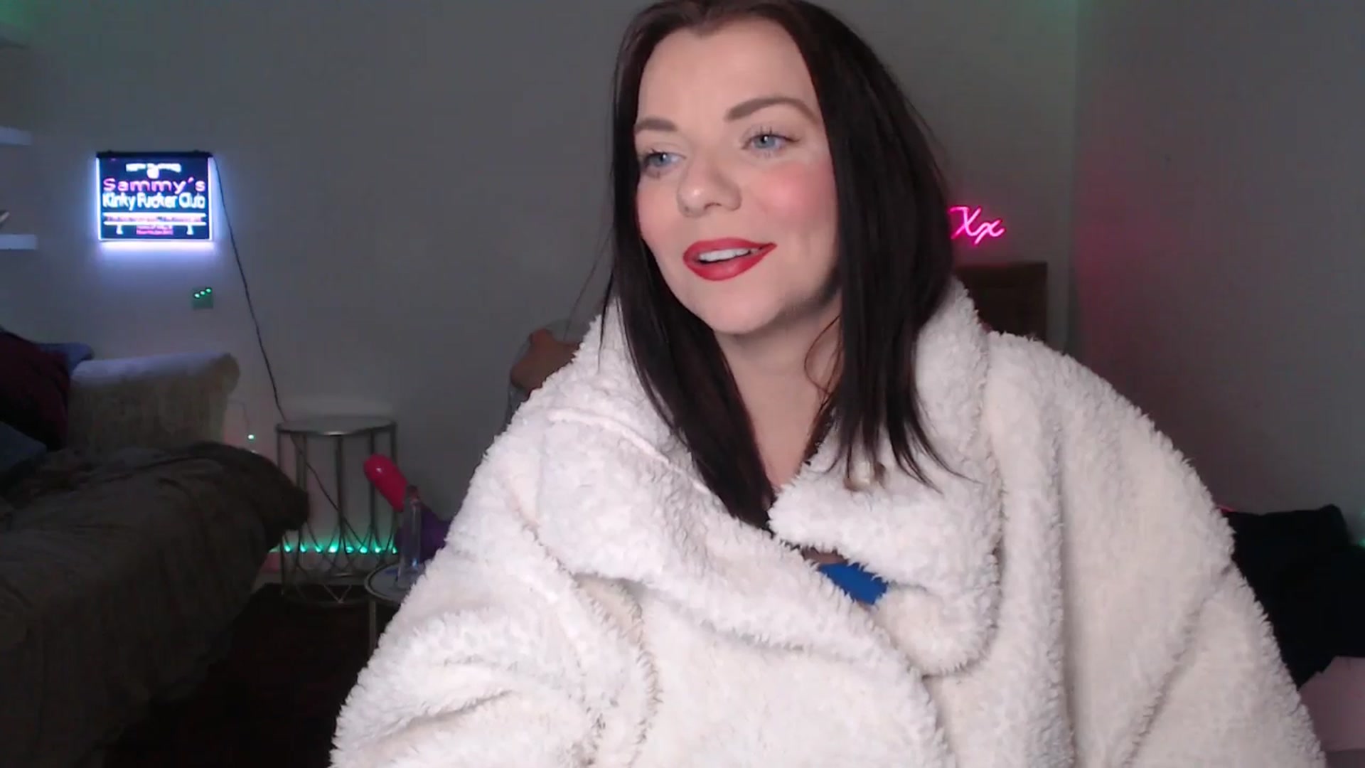 Gallery image thumbnail from innocentSamx's myfreecams stream on, 03/01/2025, 13:44 image 3 of 20