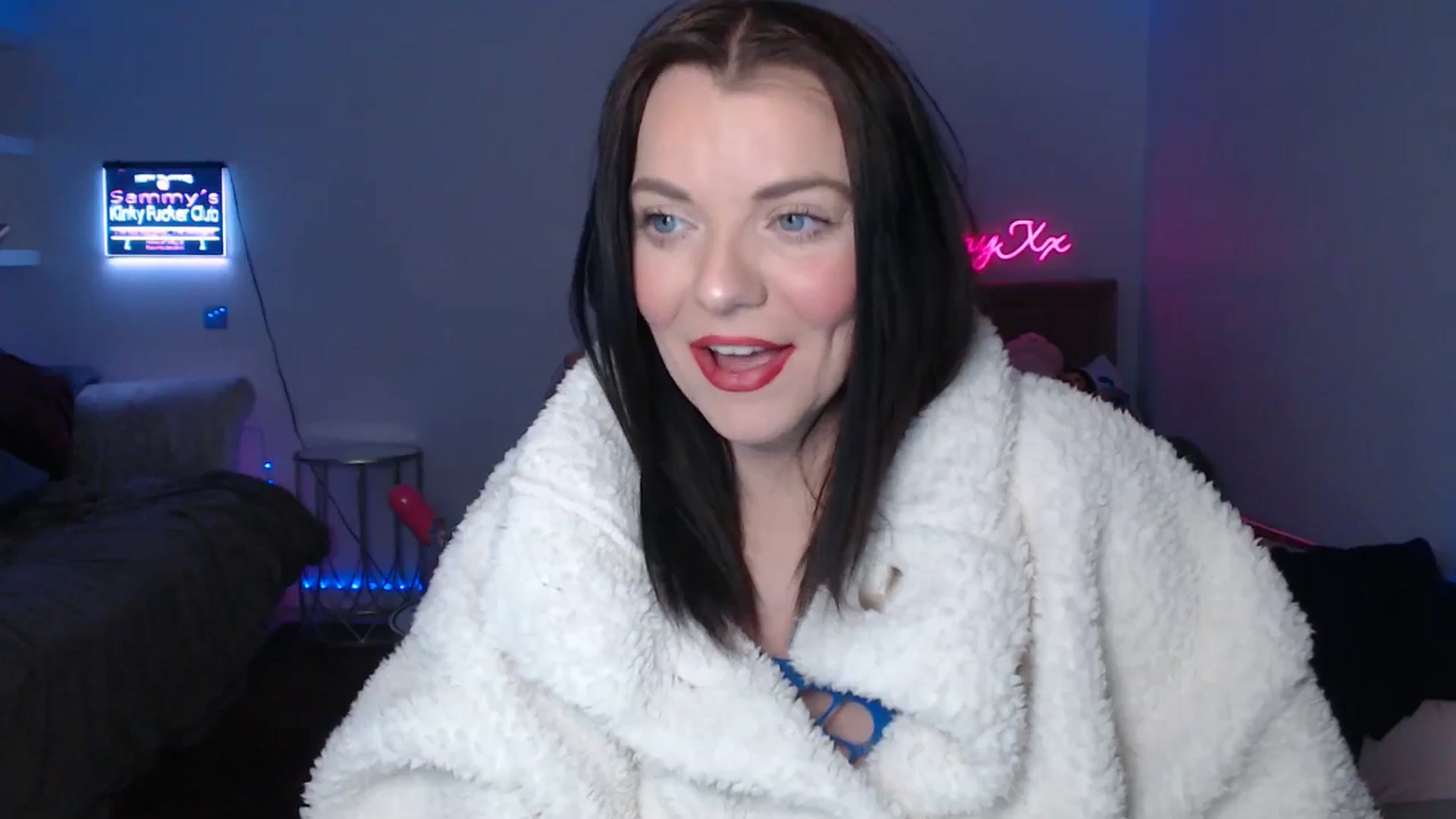 Gallery image thumbnail from innocentSamx's myfreecams stream on, 03/01/2025, 13:44 image 6 of 20
