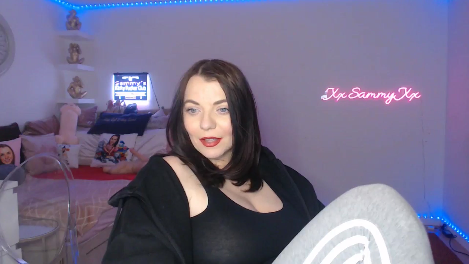 Gallery image thumbnail from innocentSamx's myfreecams stream on, 03/08/2025, 14:34 image 5 of 20