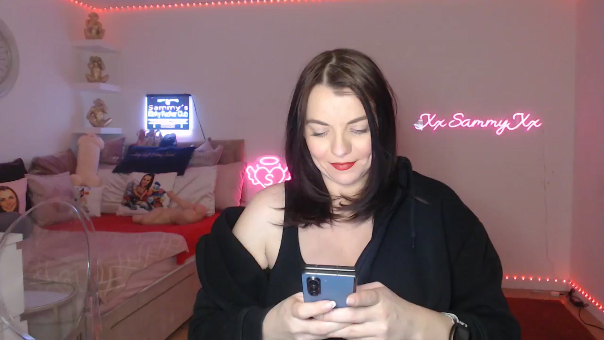 Gallery image thumbnail from innocentSamx's myfreecams stream on, 03/08/2025, 14:34 image 11 of 20