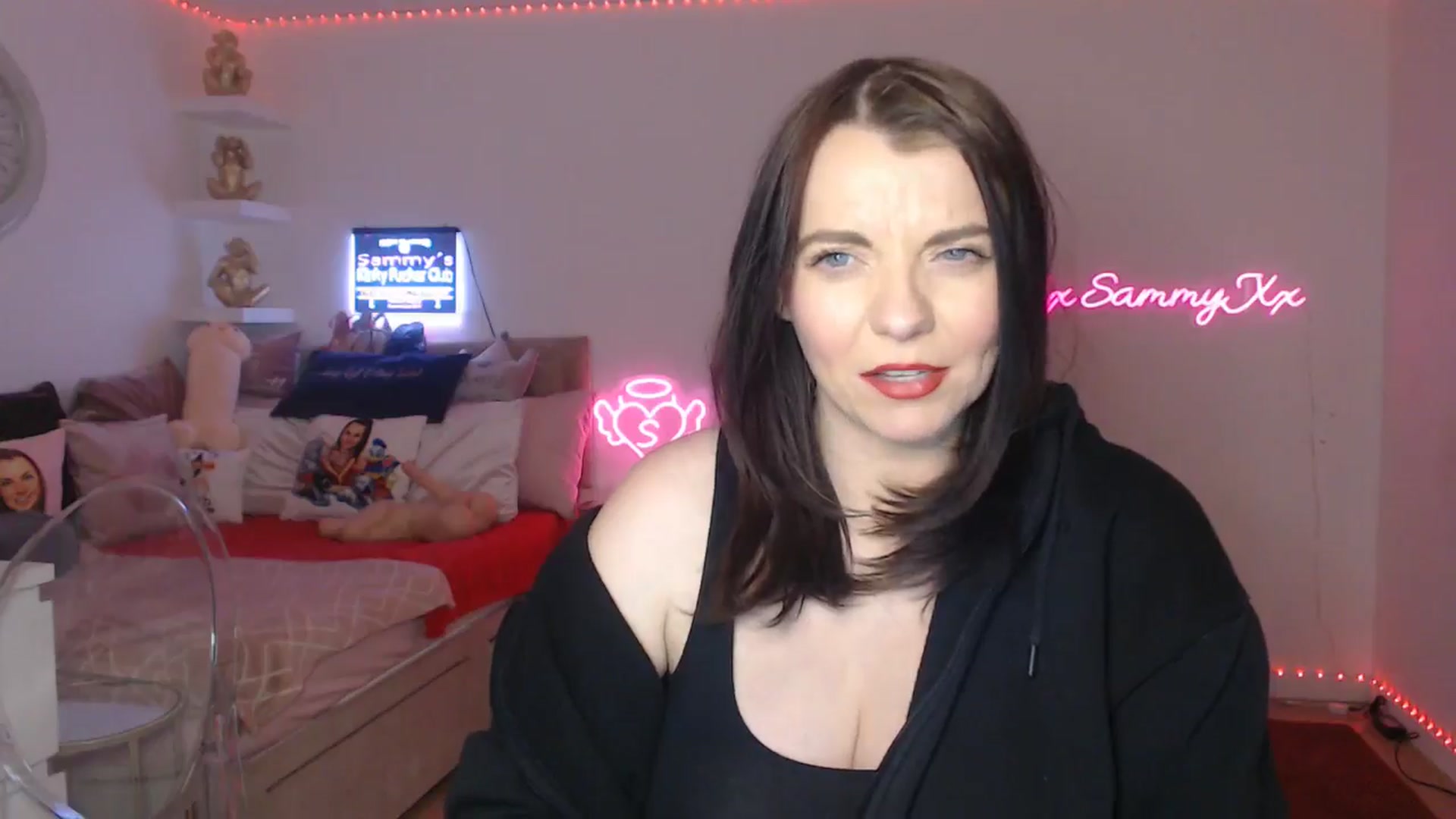 Gallery image thumbnail from innocentSamx's myfreecams stream on, 03/08/2025, 14:34 image 16 of 20