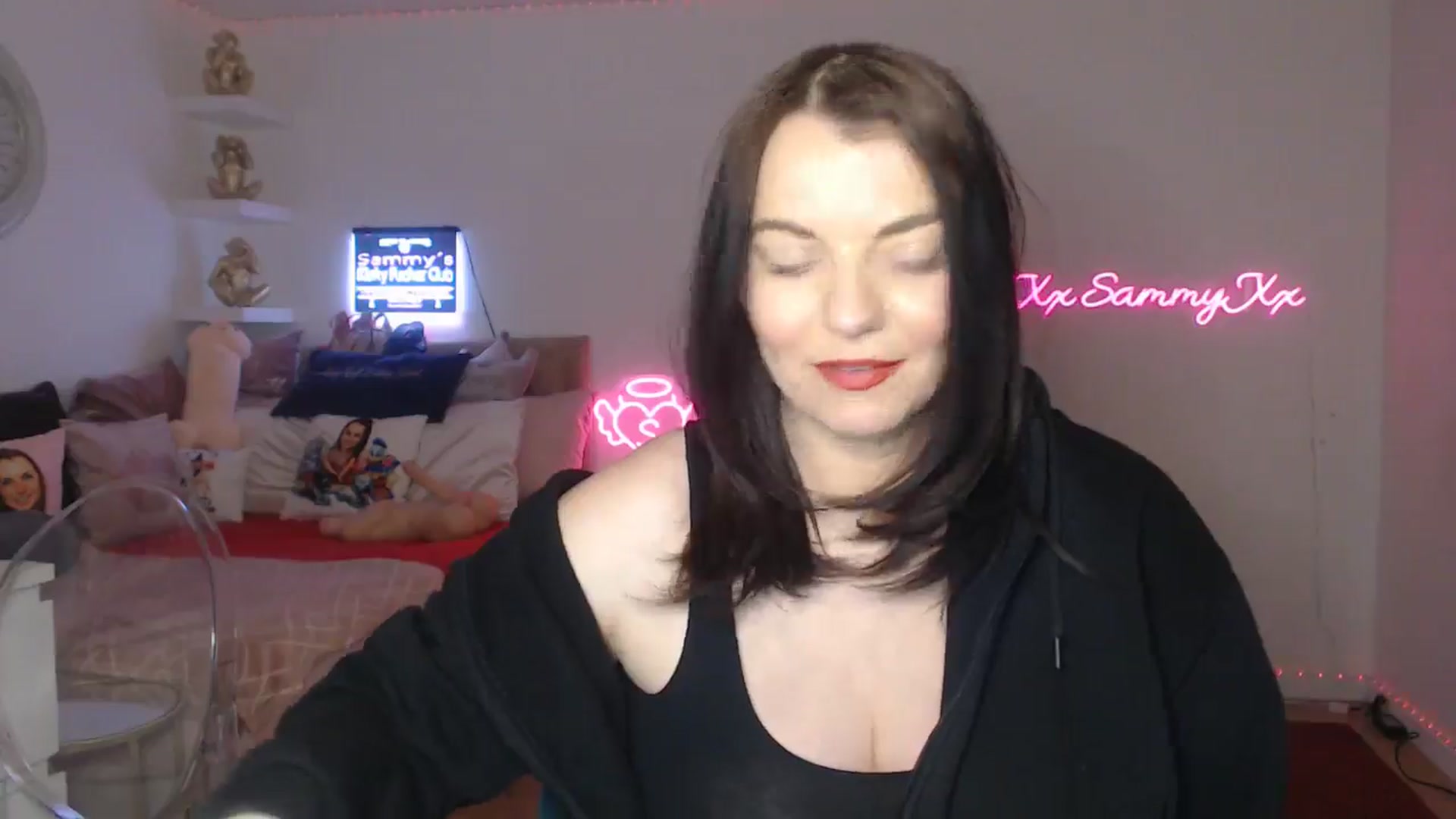 Gallery image thumbnail from innocentSamx's myfreecams stream on, 03/08/2025, 14:34 image 13 of 20
