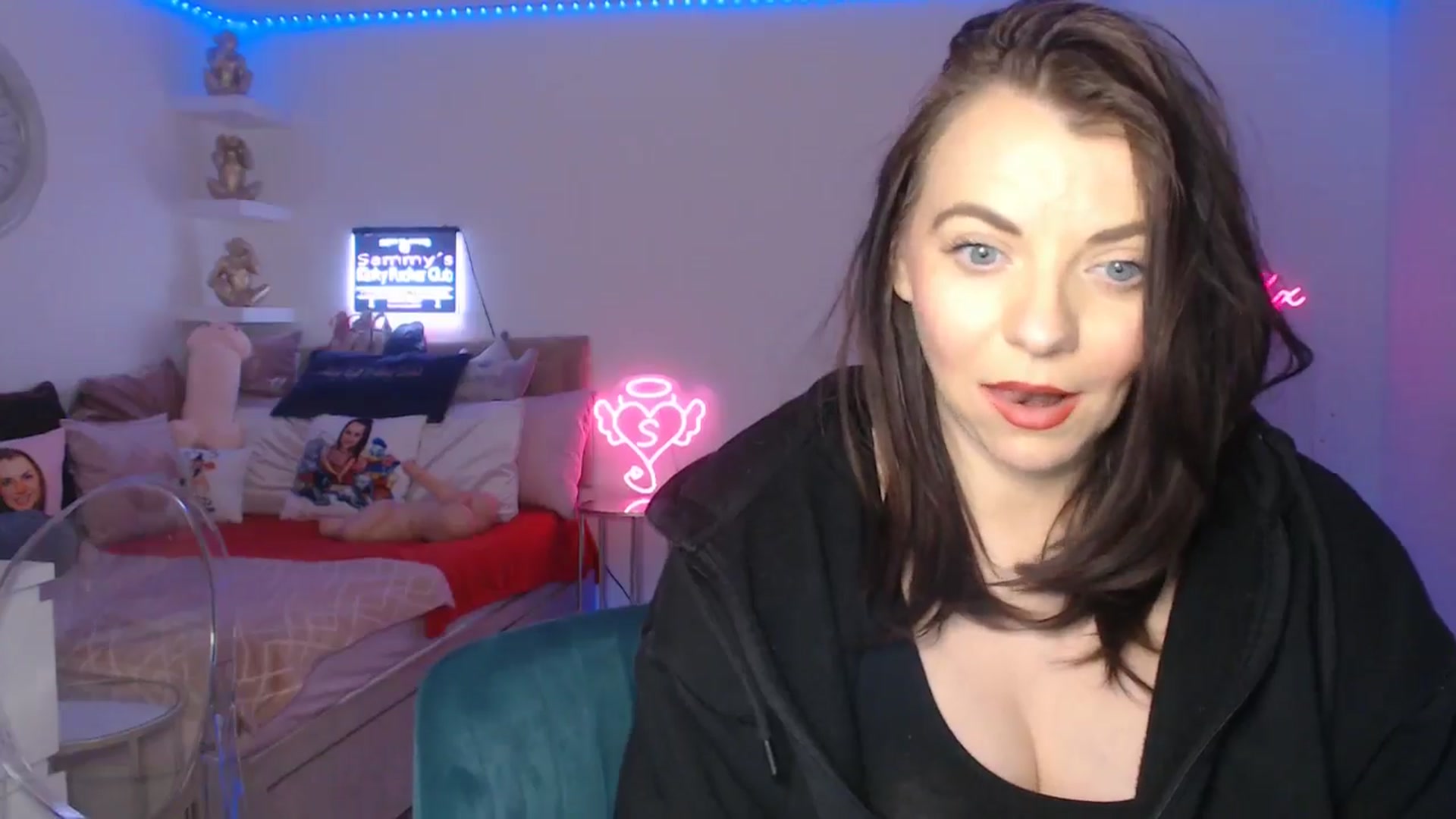 Gallery image thumbnail from innocentSamx's myfreecams stream on, 03/08/2025, 15:21 image 18 of 20