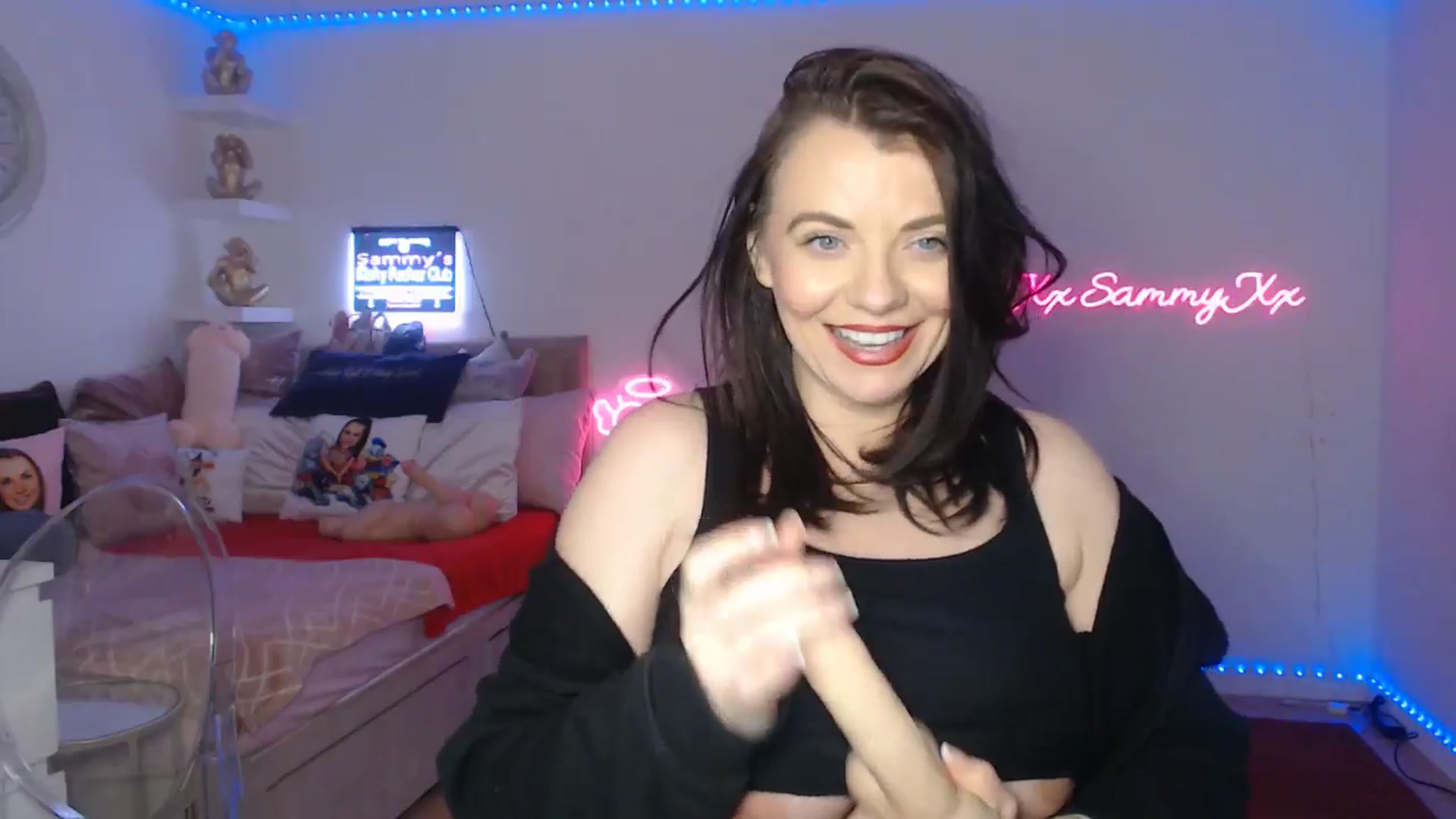 Gallery image thumbnail from innocentSamx's myfreecams stream on, 03/08/2025, 15:21 image 13 of 20
