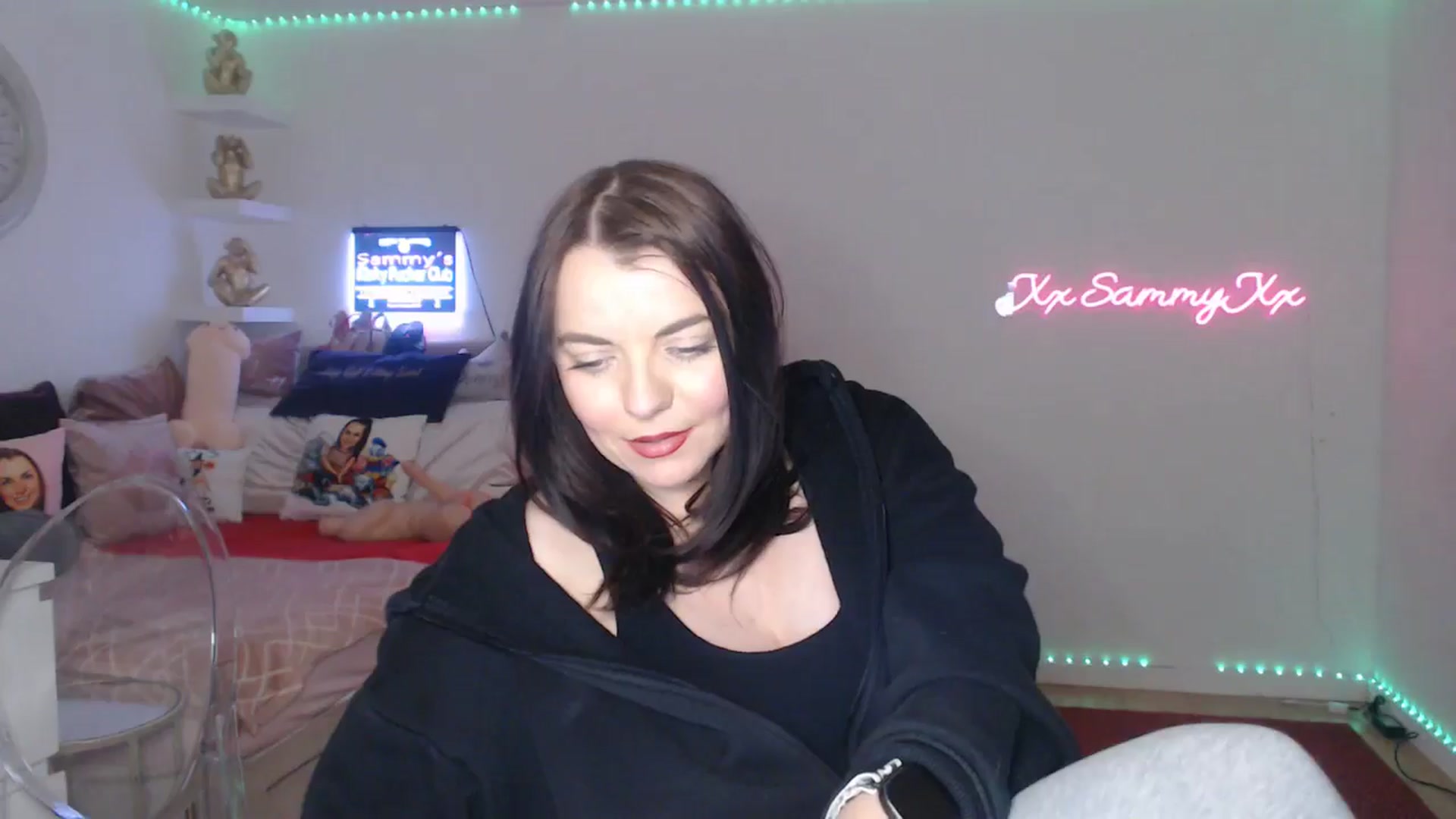 Gallery image thumbnail from innocentSamx's myfreecams stream on, 03/08/2025, 15:21 image 6 of 20