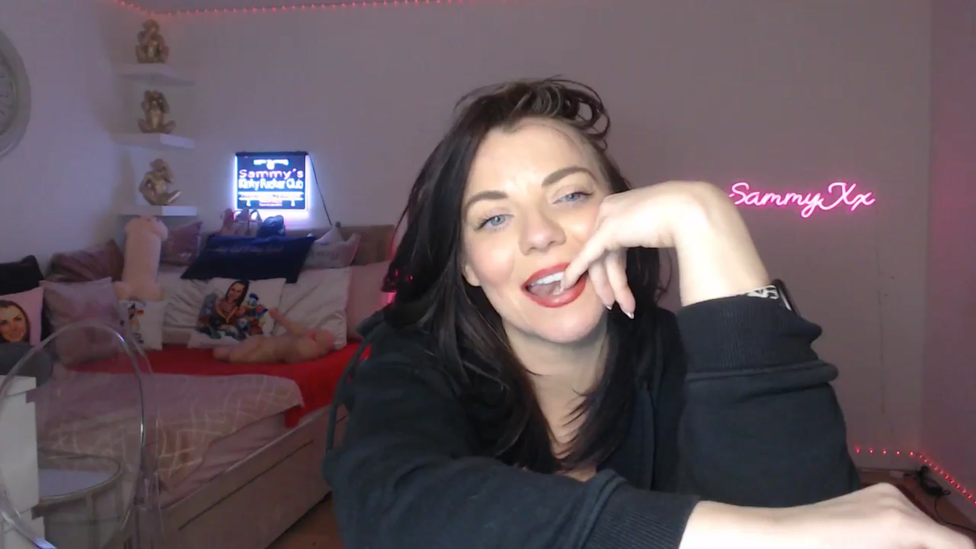 Gallery image thumbnail from innocentSamx's myfreecams stream on, 03/08/2025, 15:21 image 8 of 20