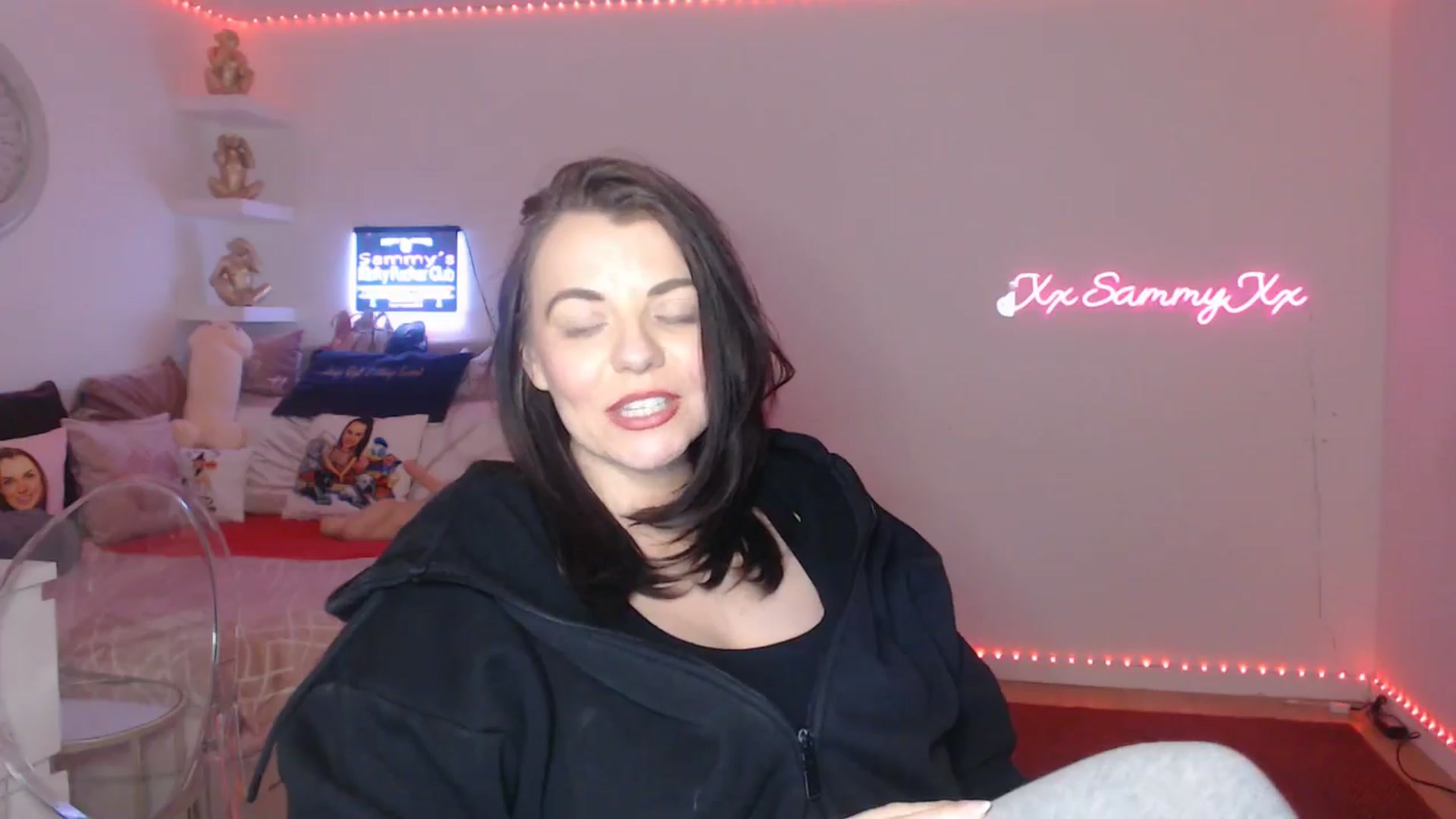 Gallery image thumbnail from innocentSamx's myfreecams stream on, 03/08/2025, 15:38 image 14 of 20
