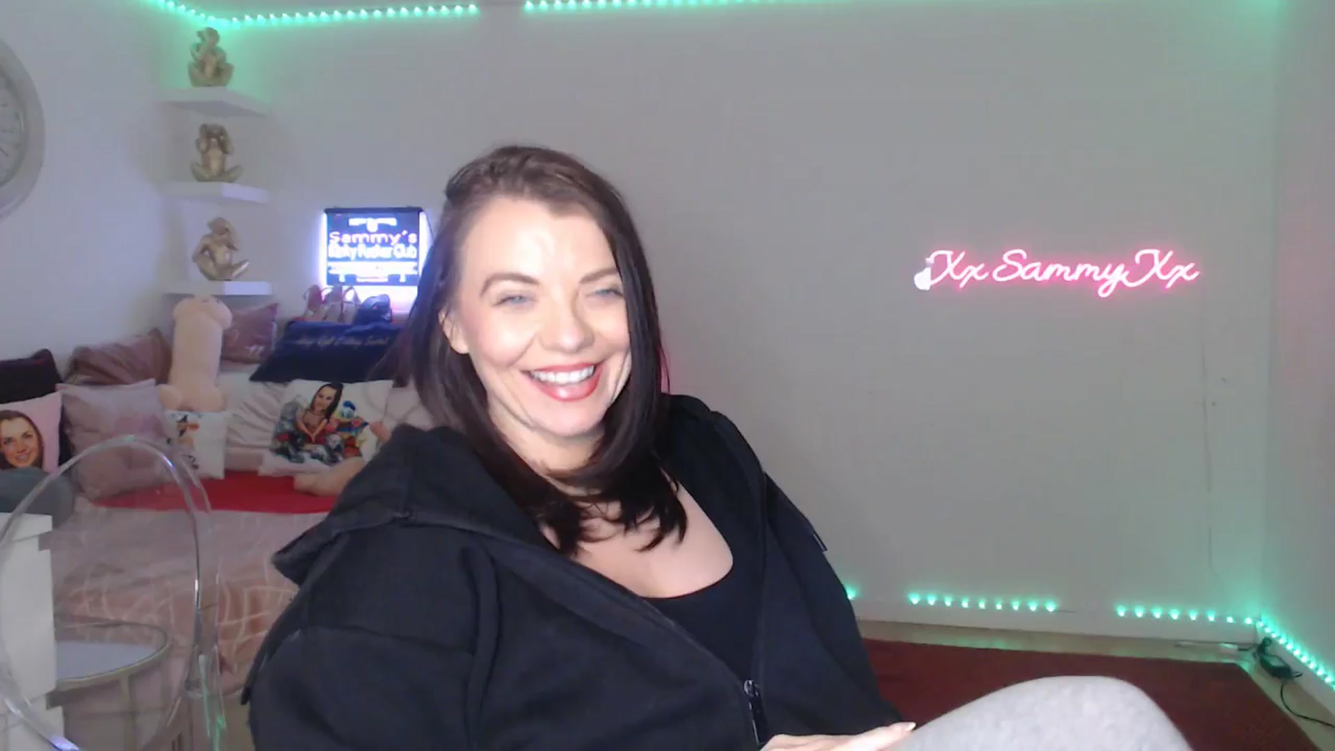 Gallery image thumbnail from innocentSamx's myfreecams stream on, 03/08/2025, 15:38 image 20 of 20