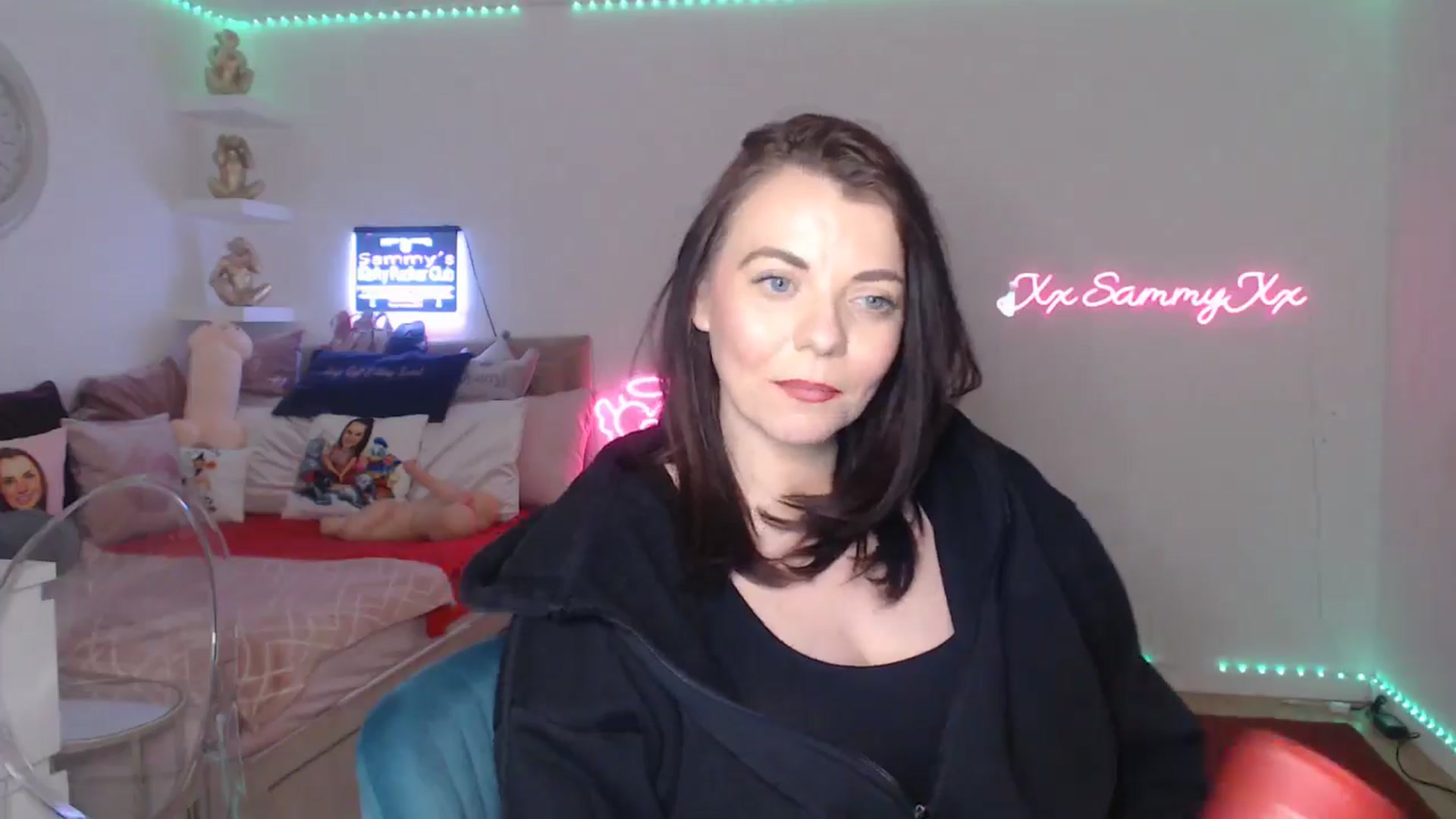 Gallery image thumbnail from innocentSamx's myfreecams stream on, 03/08/2025, 15:38 image 10 of 20