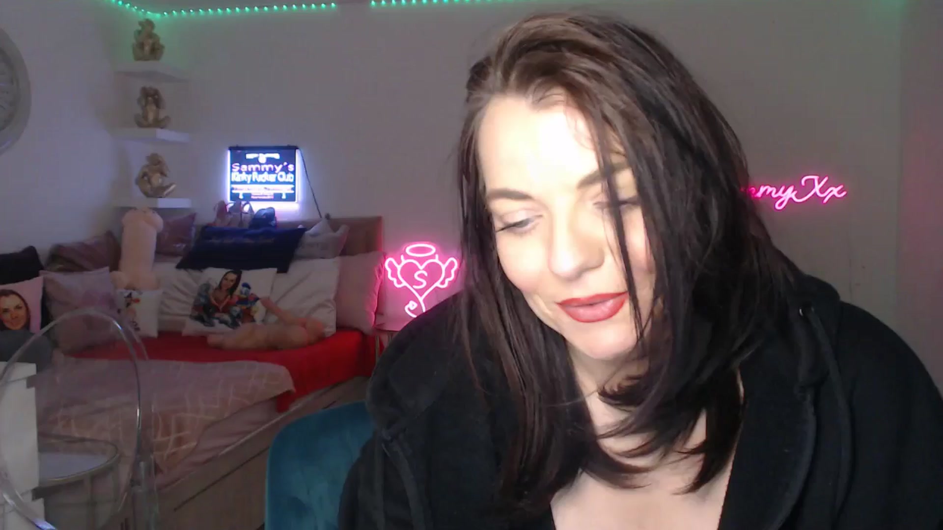 Gallery image thumbnail from innocentSamx's myfreecams stream on, 03/08/2025, 15:38 image 1 of 20
