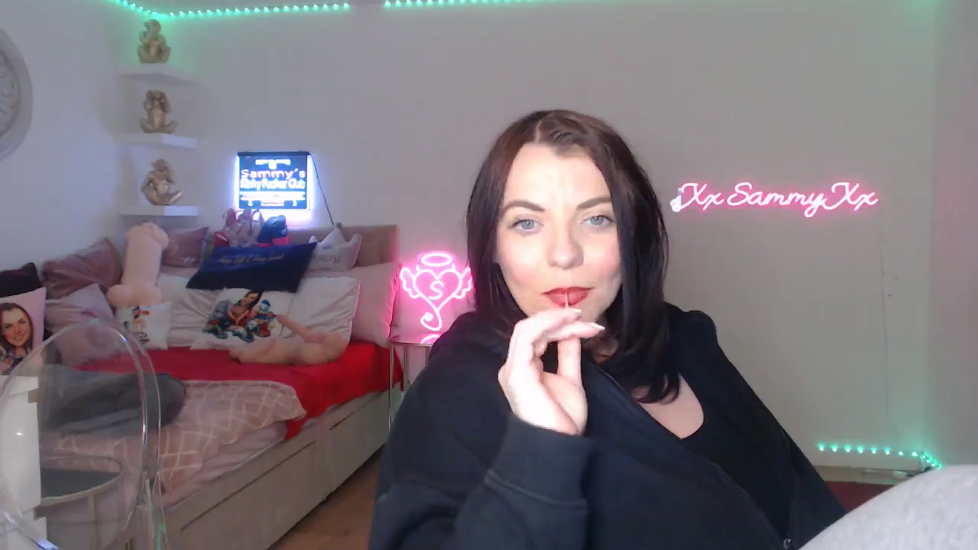 Gallery image thumbnail from innocentSamx's myfreecams stream on, 03/08/2025, 16:46 image 17 of 20