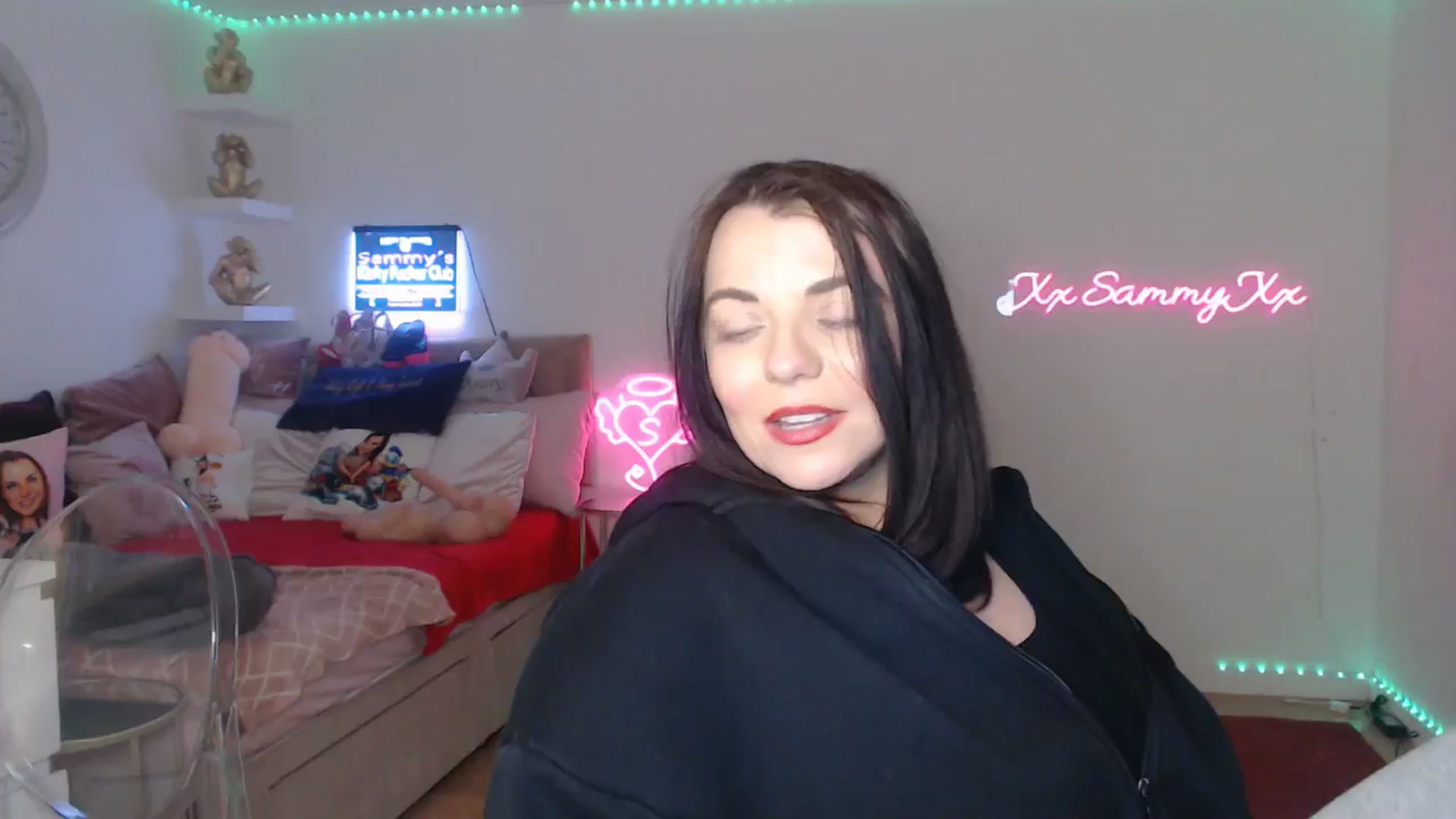 Gallery image thumbnail from innocentSamx's myfreecams stream on, 03/08/2025, 16:46 image 15 of 20