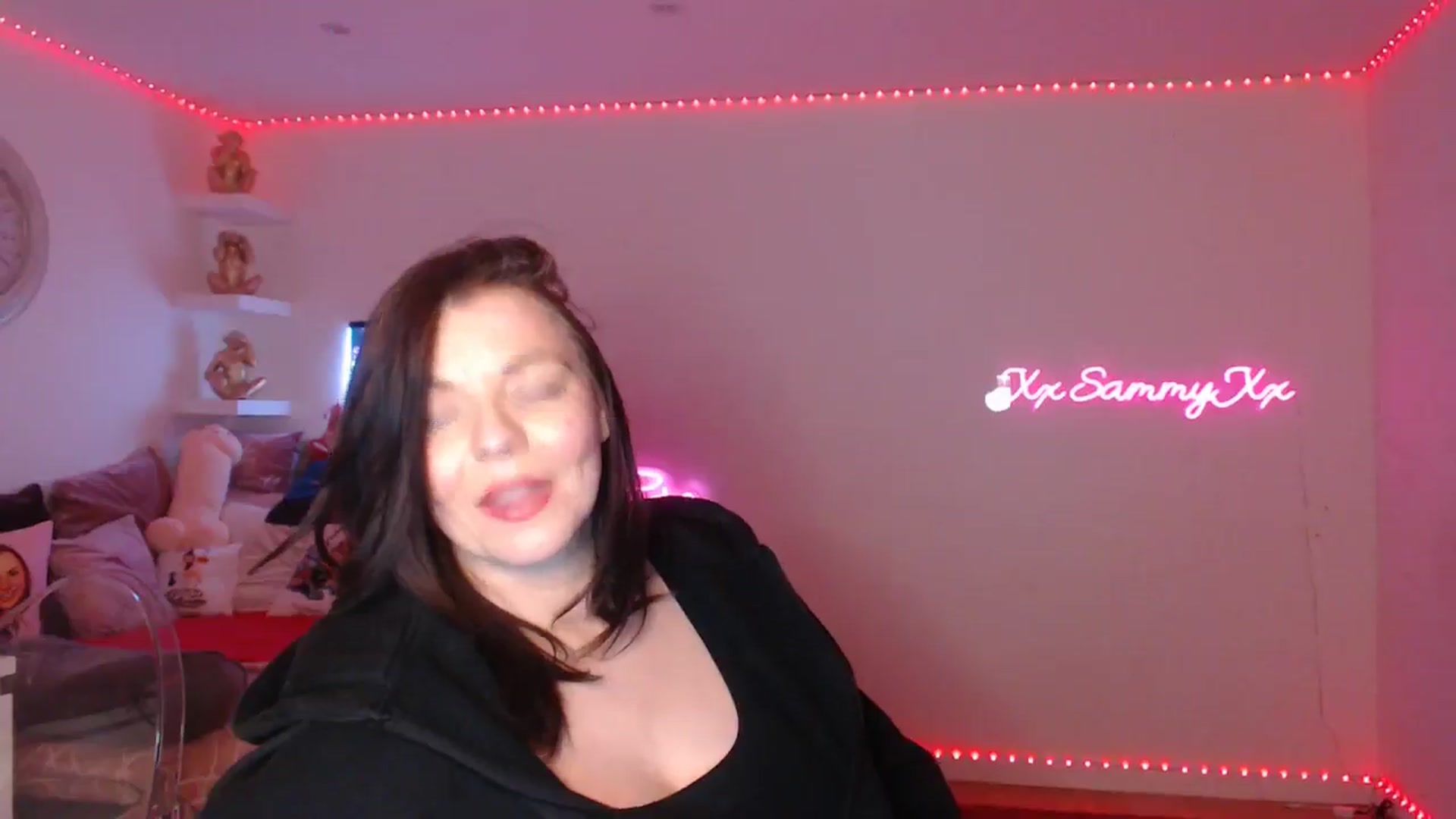 Gallery image thumbnail from innocentSamx's myfreecams stream on, 03/08/2025, 17:57 image 12 of 20