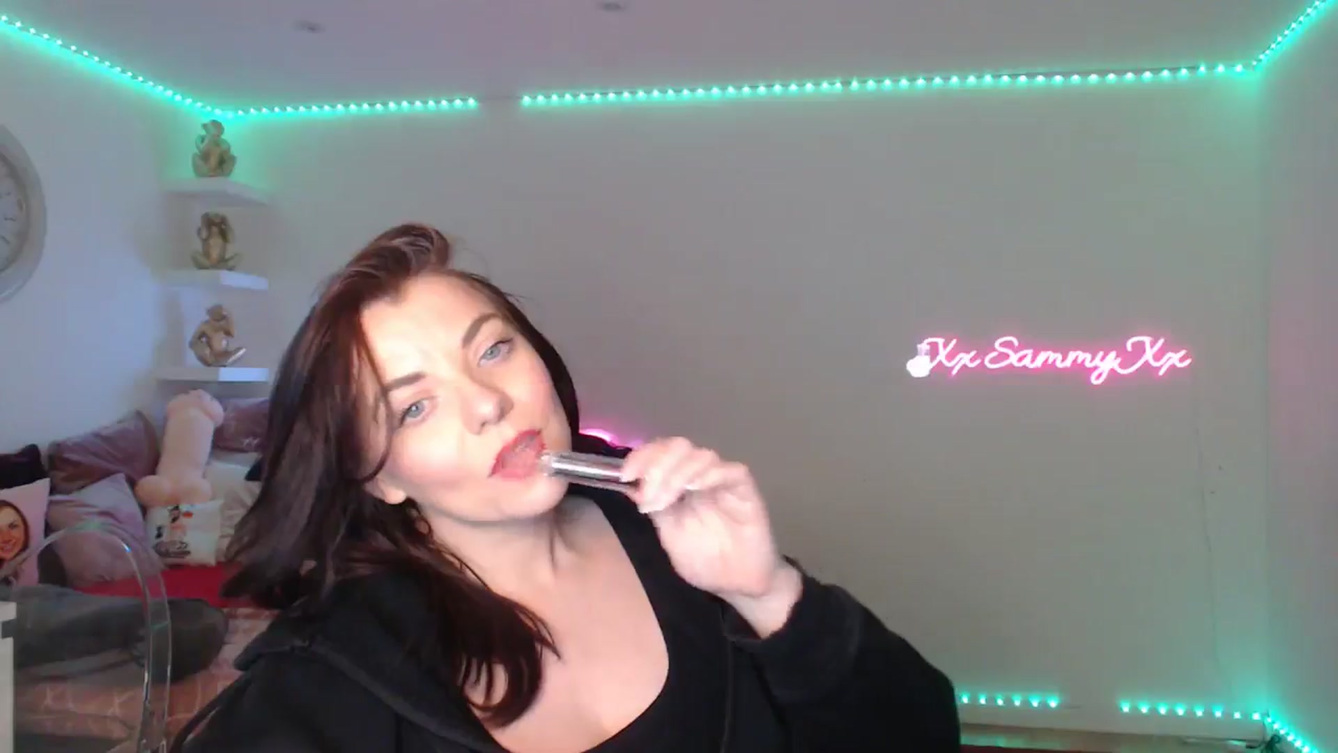 Gallery image thumbnail from innocentSamx's myfreecams stream on, 03/08/2025, 17:57 image 18 of 20
